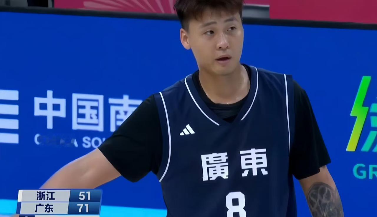 毫无悬念！广东男篮大胜浙江夺冠，看看谁是夺魁的功臣。
全运会男篮金牌争夺战：浙江