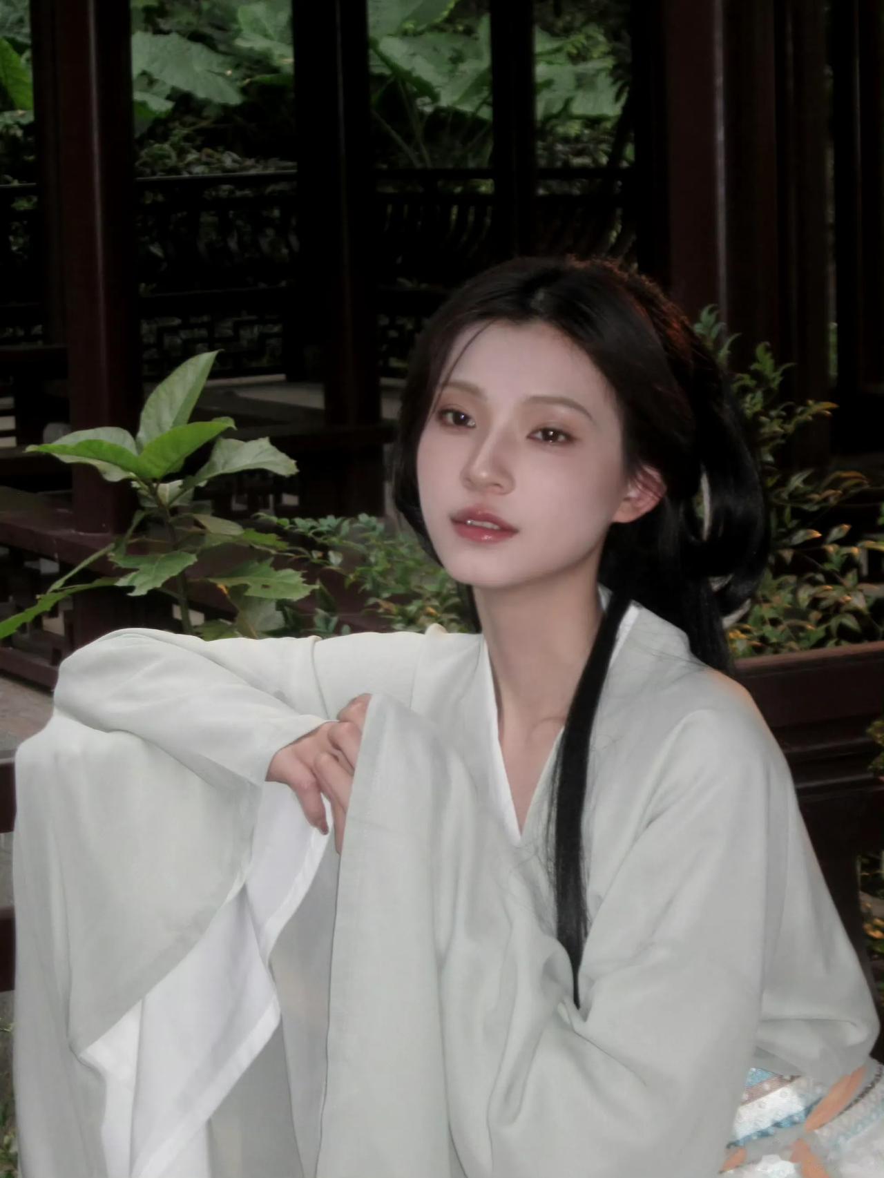 瑶妹的古装也不错哦[害羞]
钟晨瑶 说TA 娱乐