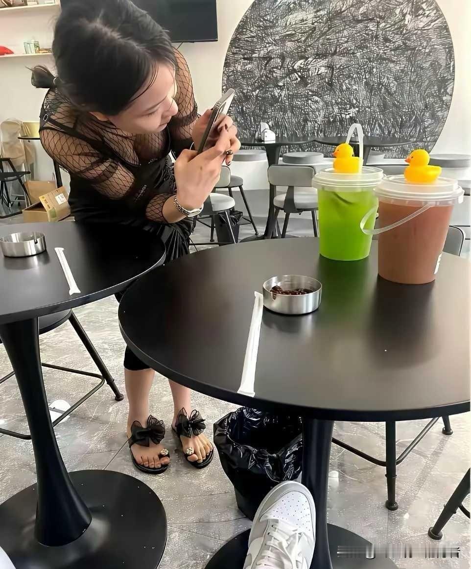 小黄鸭，真可爱