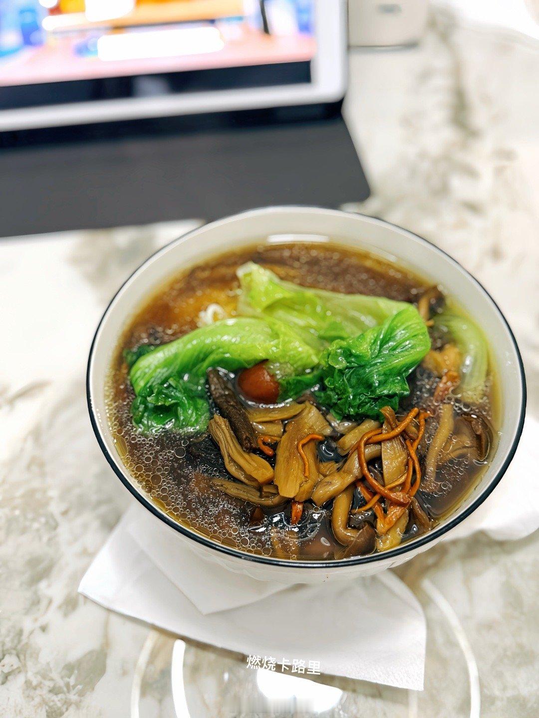 好嘅野應該留唄值得的人睇言行低俗的請滾開！ 