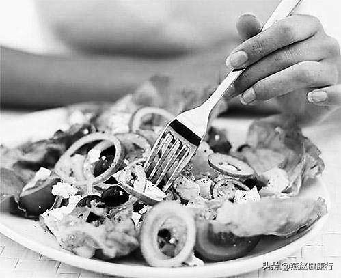 　　另外，吃素也不代表吃油少。有些食物本身的脂肪含量就很高，如花生、瓜子、大豆等