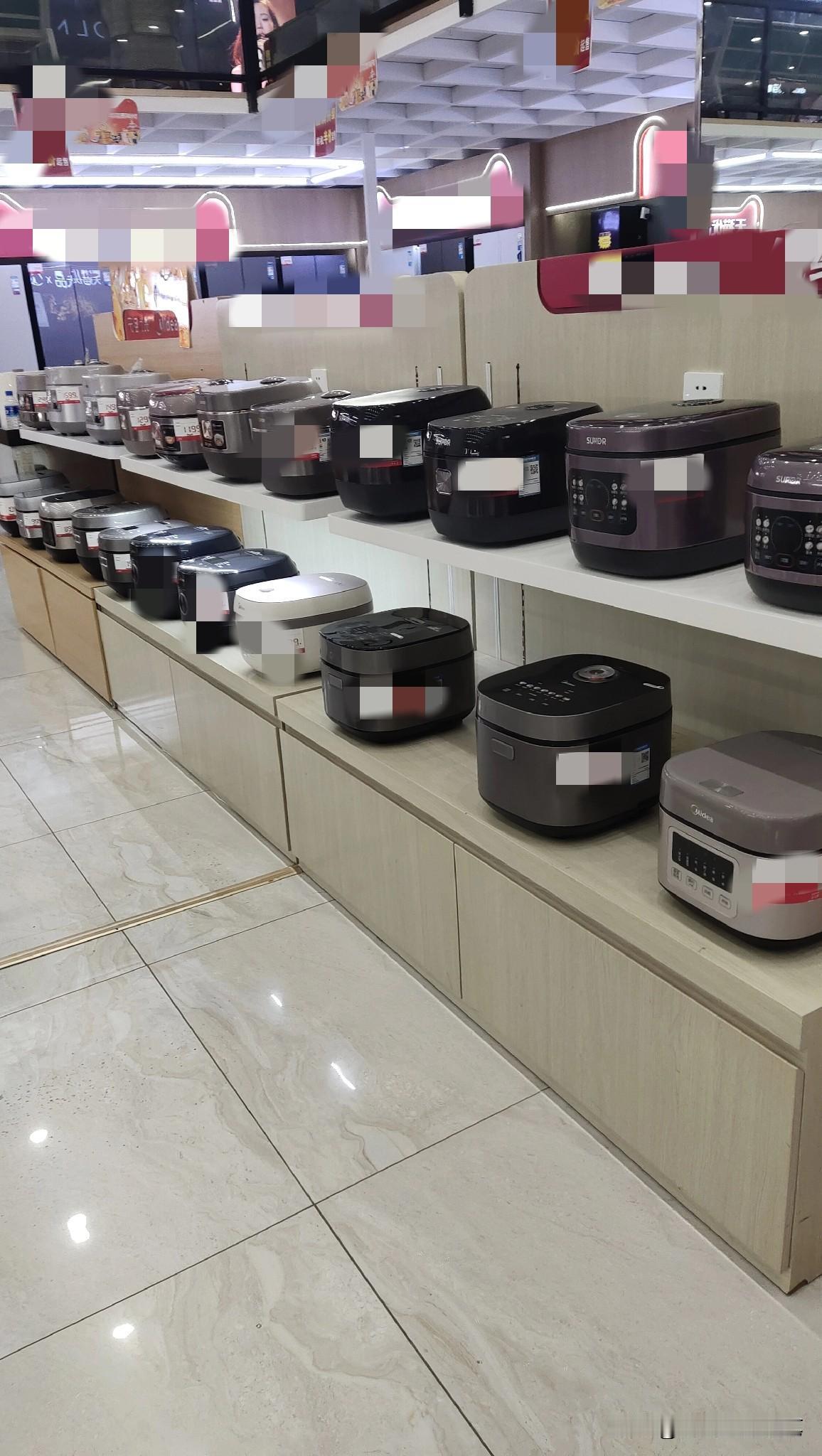 底层人和上层人的区别，有时候真的不仅仅是有钱没钱的差别。
我一个客户，年龄二十多