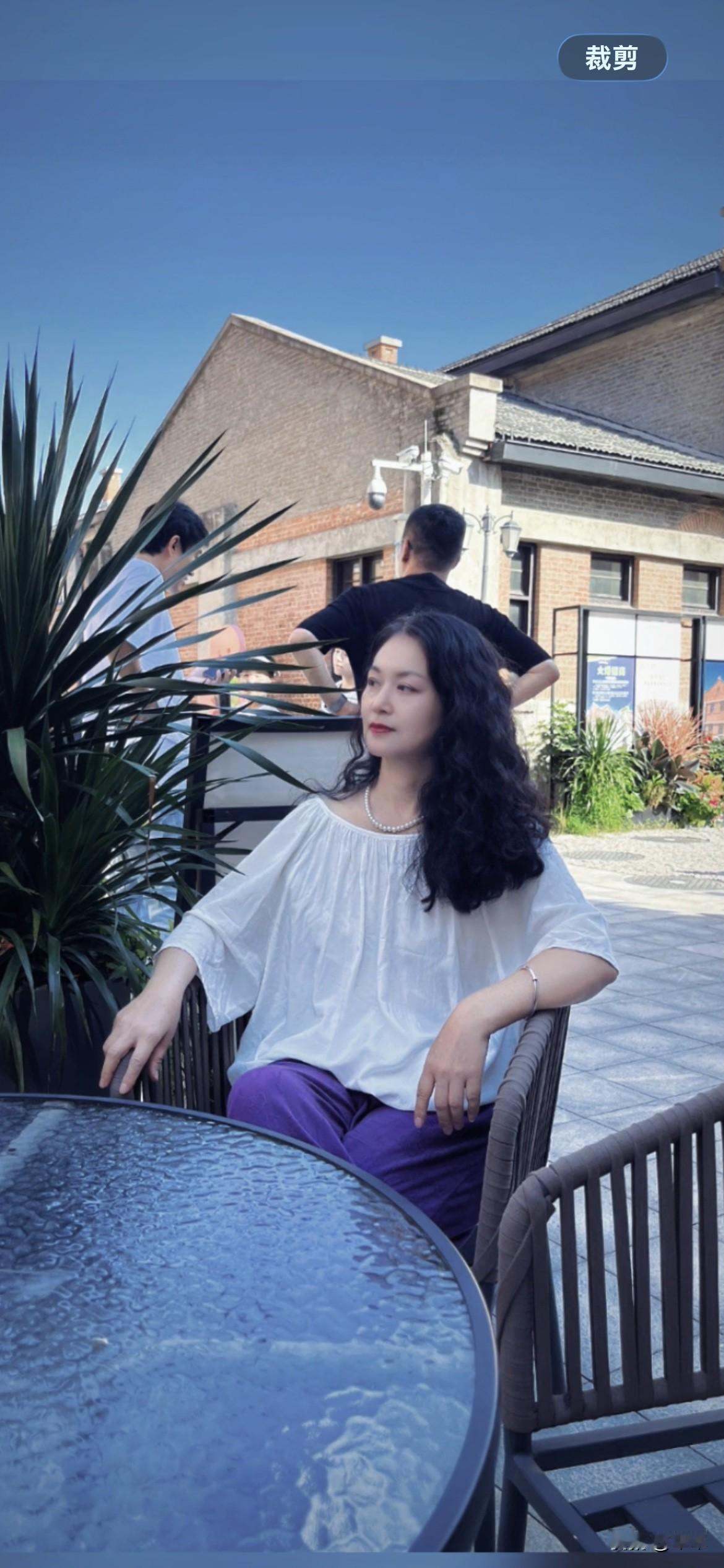 我54岁了。

不打麻将，其实打那玩意儿挺简单的，就是不喜欢玩，年轻的时候子过年