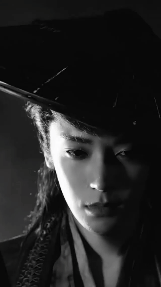 侯明昊碧血蝉官宣节奏侯明昊碧血蝉定妆照 侯明昊定妆照一出来，我就知道这部剧会火！