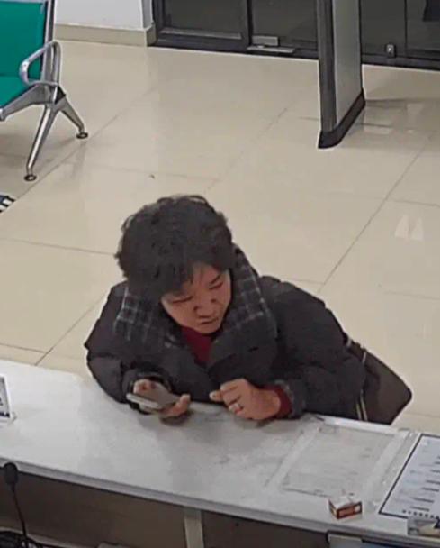 泪目！浙江金华，38年前雷阿姨从单大爷那里买了350多棵葡萄苗，看雷阿姨经济困难