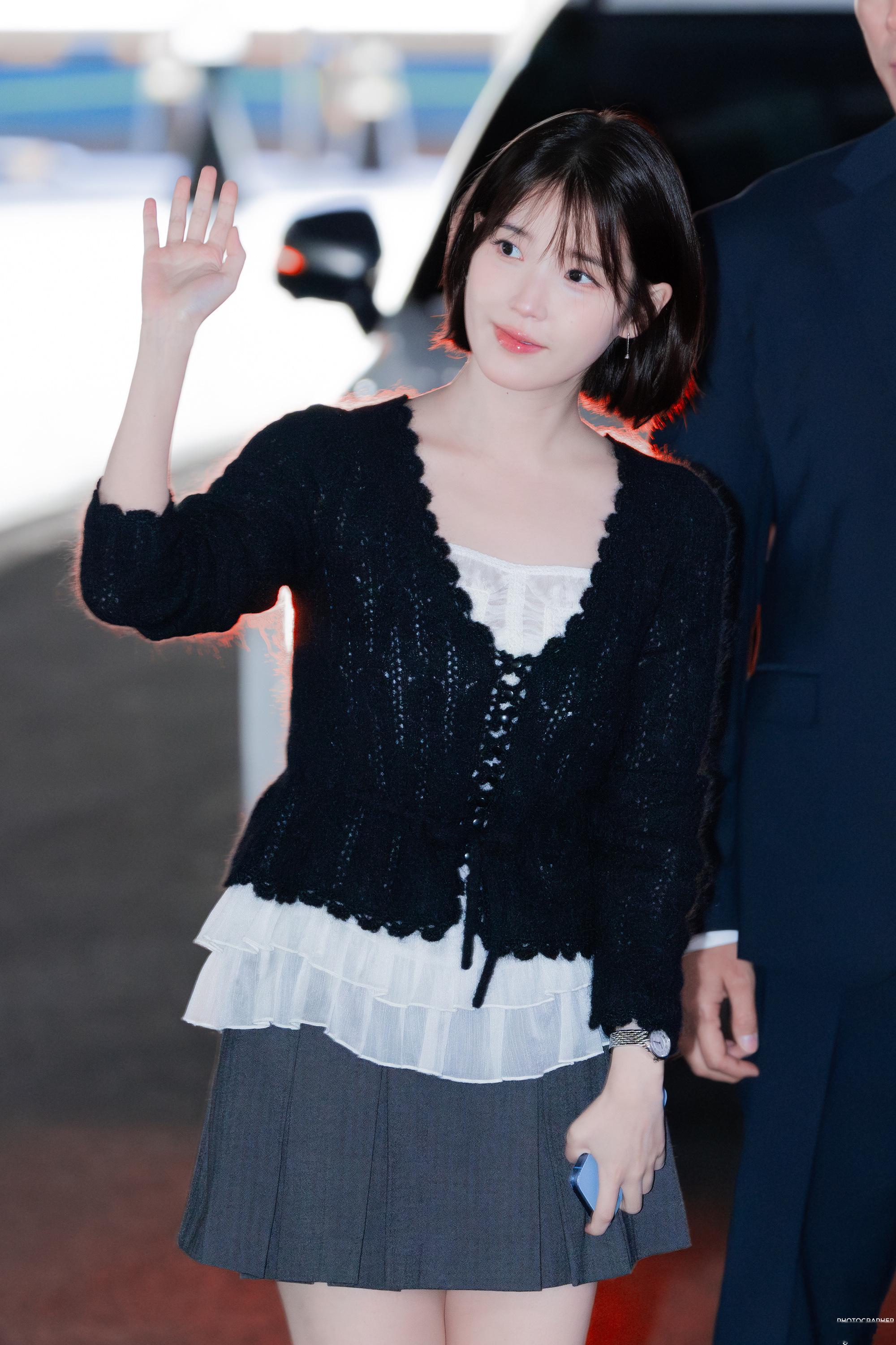 IU  ❤️IU李知恩积家全球品牌代言人 260920 IU演唱会电影重映舞台问