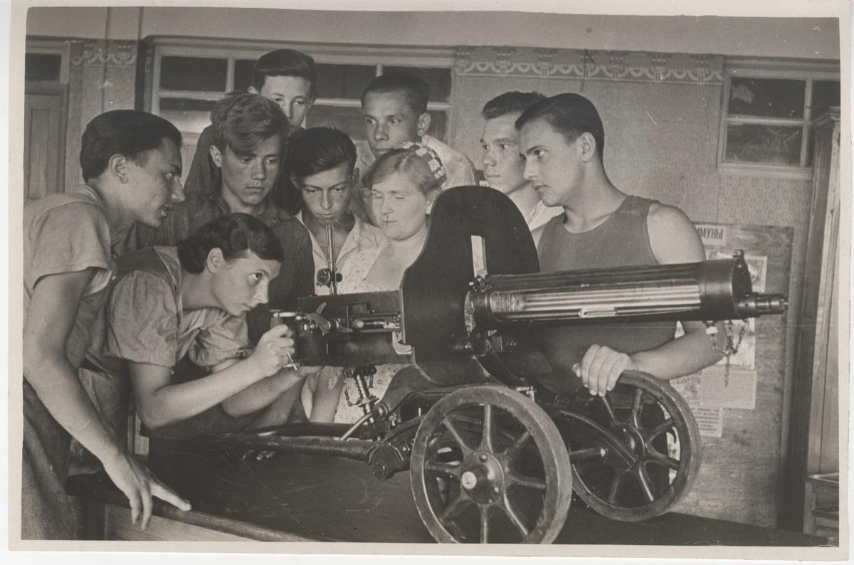 这张珍贵老照片拍摄于 1939 年 6 月，作者不详，现藏于莫斯科多媒体艺术博物