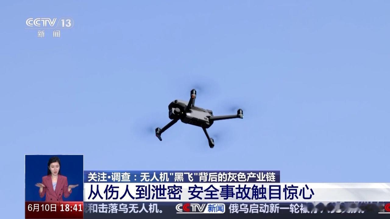 12月10日，一则消息在香港艺坛激起层层波澜：知名艺人李子雄通过一段视频揭示了无