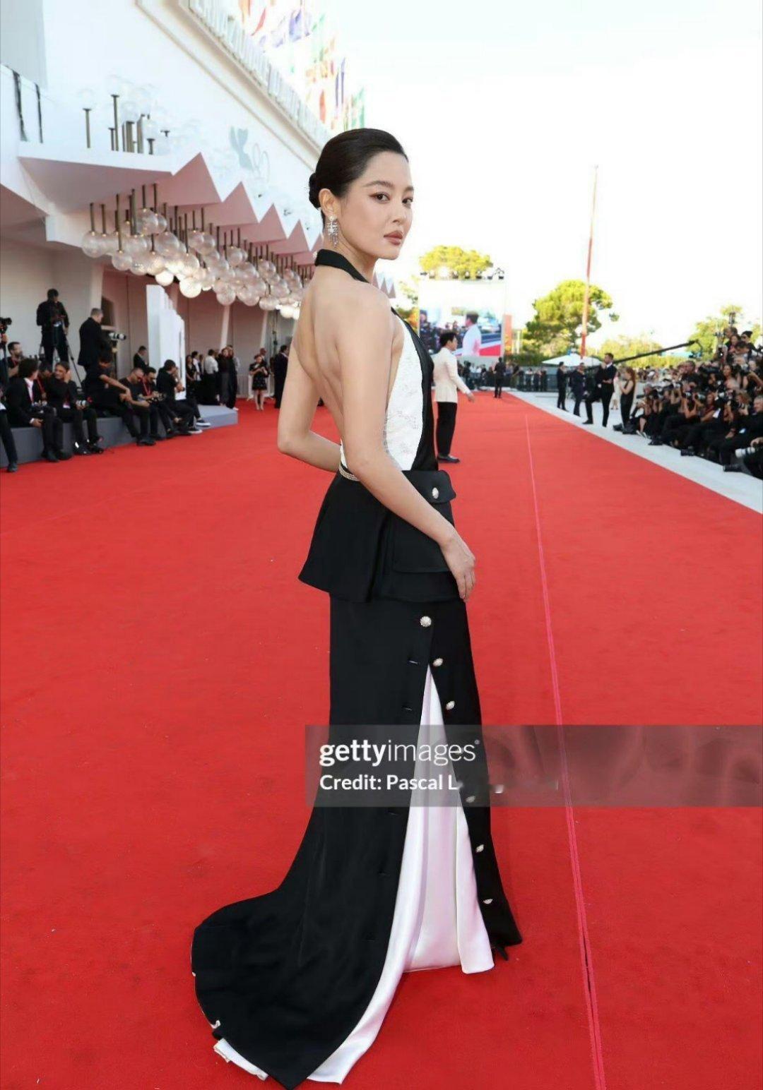 香奈儿连发5条辛芷蕾 作品真的是演员最好的底气！香奈儿：看我多有眼光 ​​​