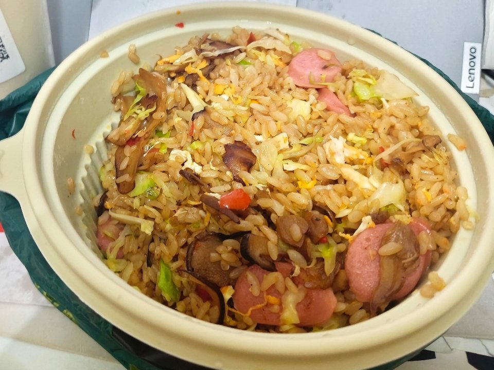 又来吃好吃的炒饭了 