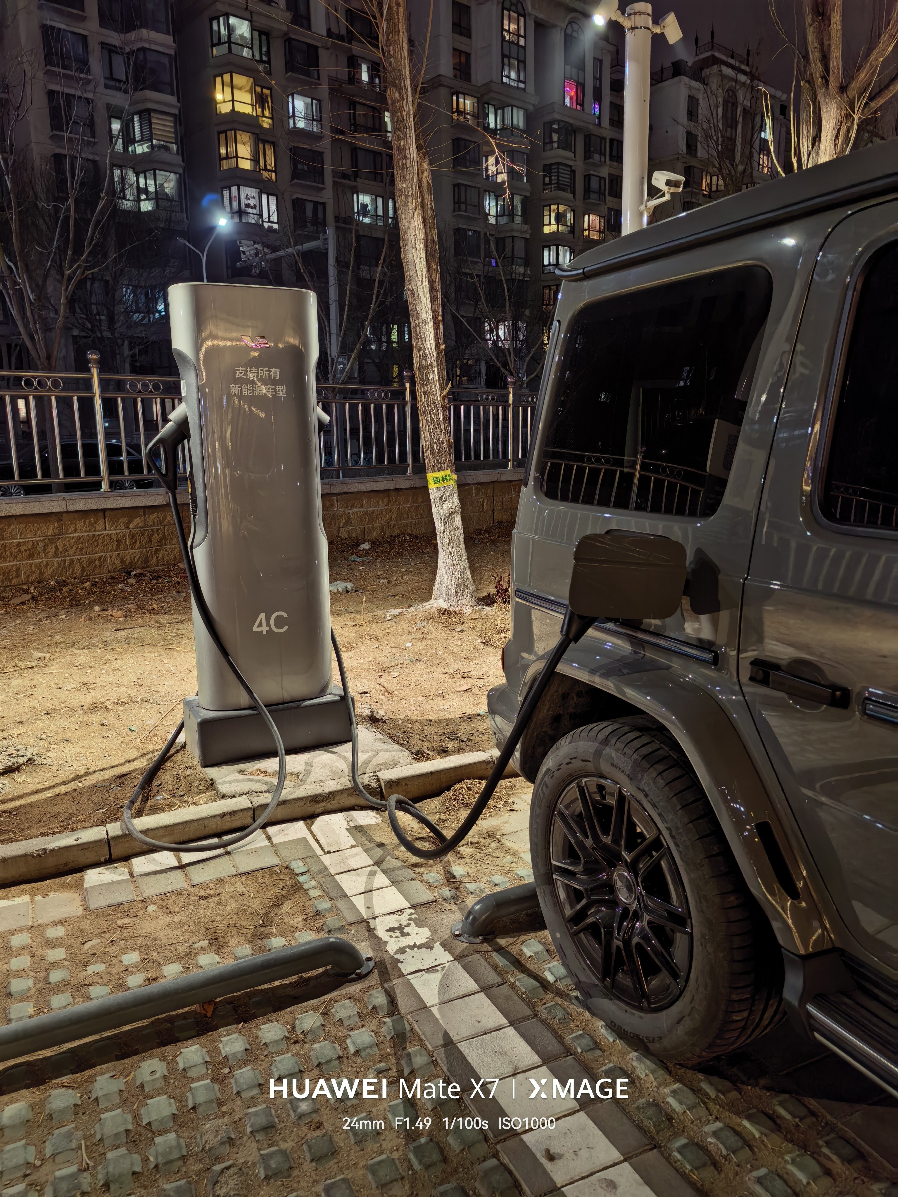 第一次给电G快充，用的理想4C充电桩，电流300A，充电功率接近130kW，对于