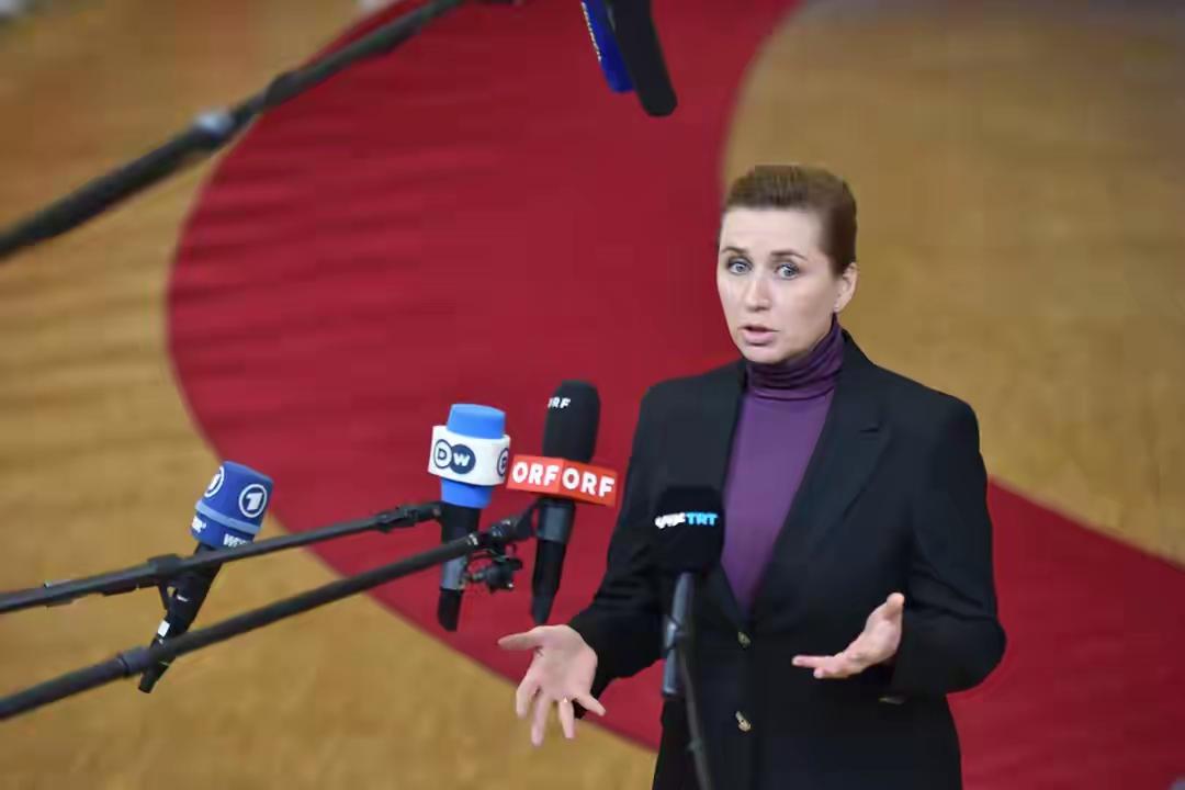 美国总统特朗普称，美国获得对格陵兰岛安全事务等的永久控制权。虽然丹麦首相弗雷泽里