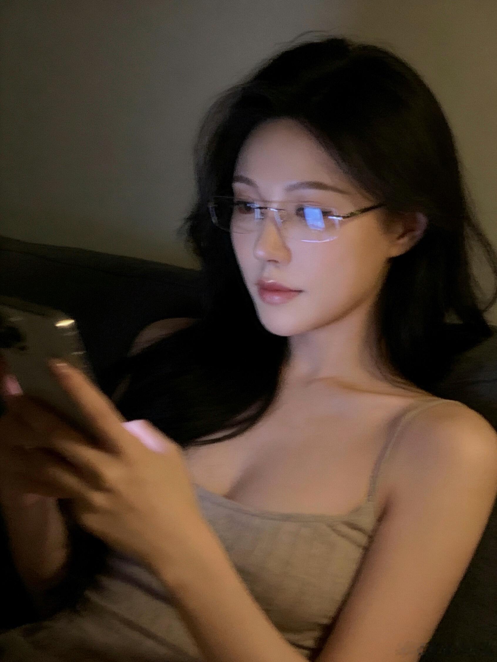 🤎👓一镜变斯文 