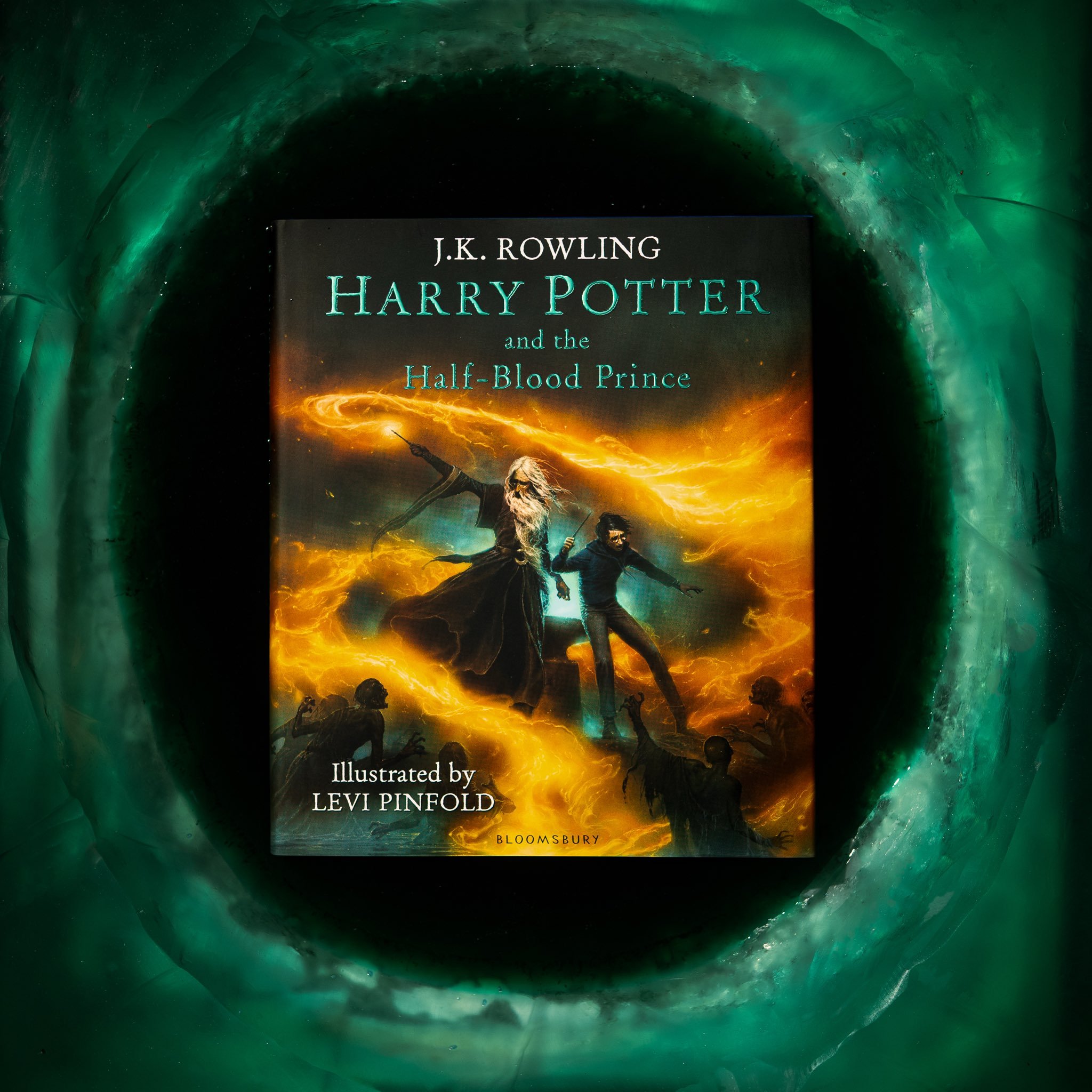 《哈利·波特与混血王子》彩绘插图版封面公布！将由艺术家利维·平福德（Levi P