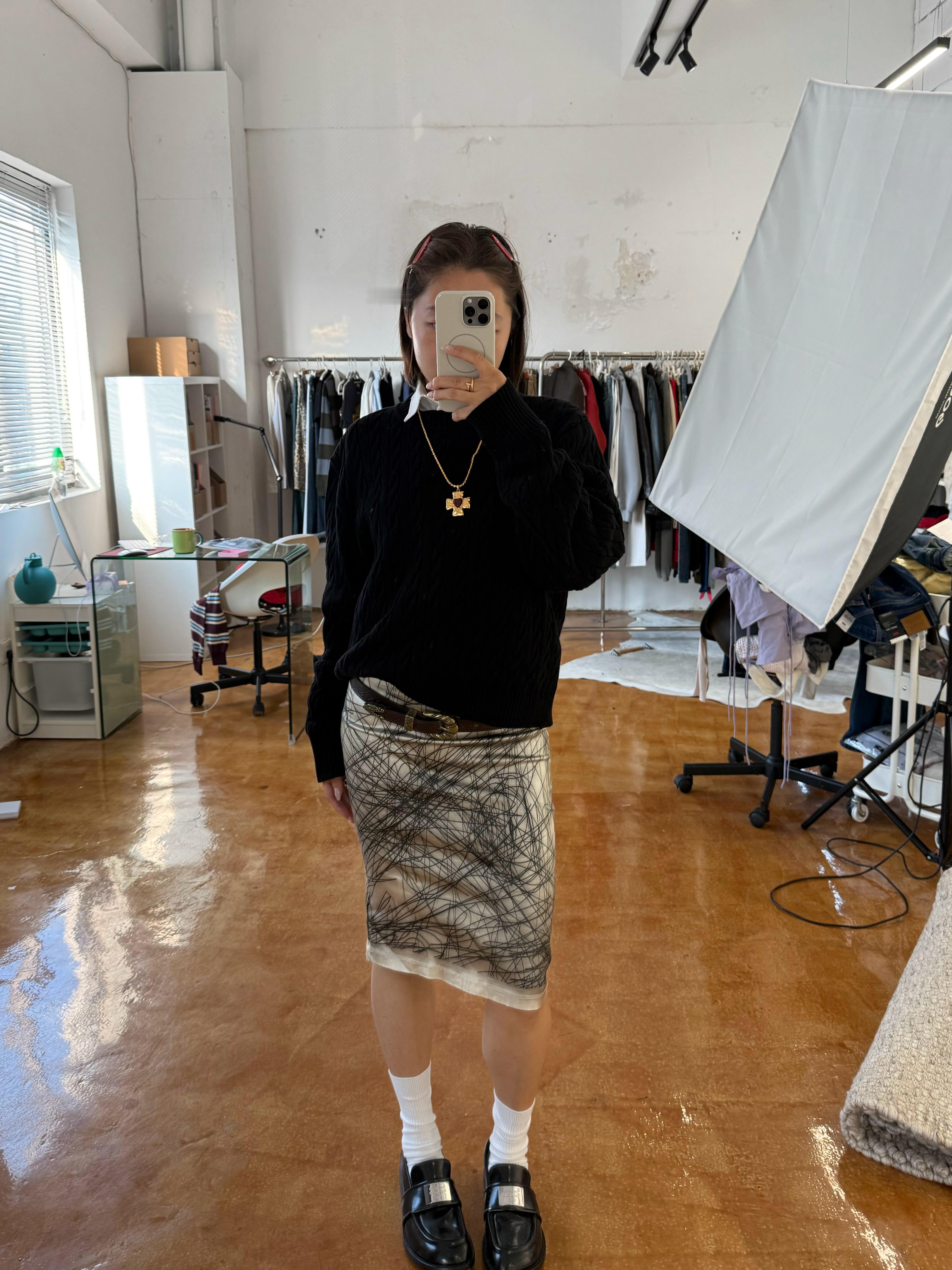屋子乱也无法阻挡我要拍今天的ootd ​​​