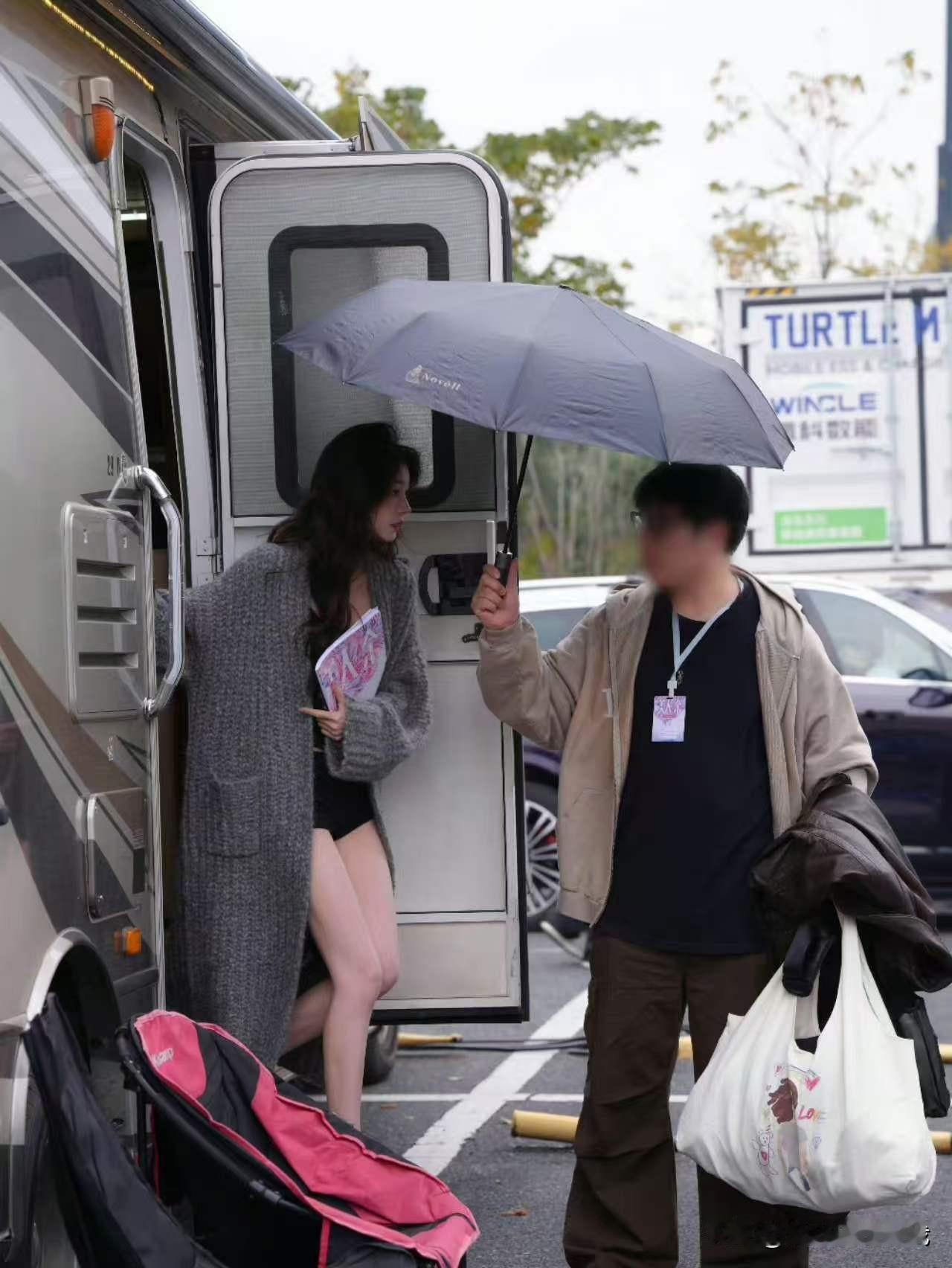易梦玲大长腿