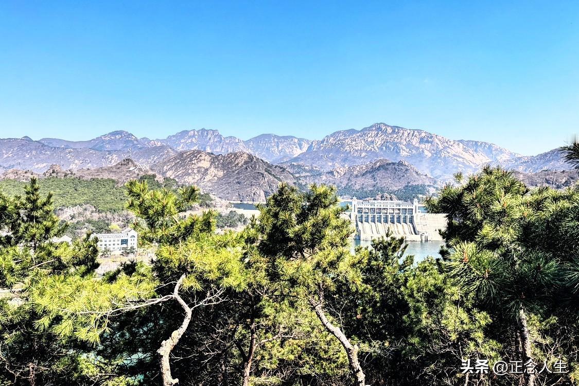 台湾回归大局已定，国共合作共创辉煌。今天台湾国民党受邀来大陆访问，看清楚是受大陆