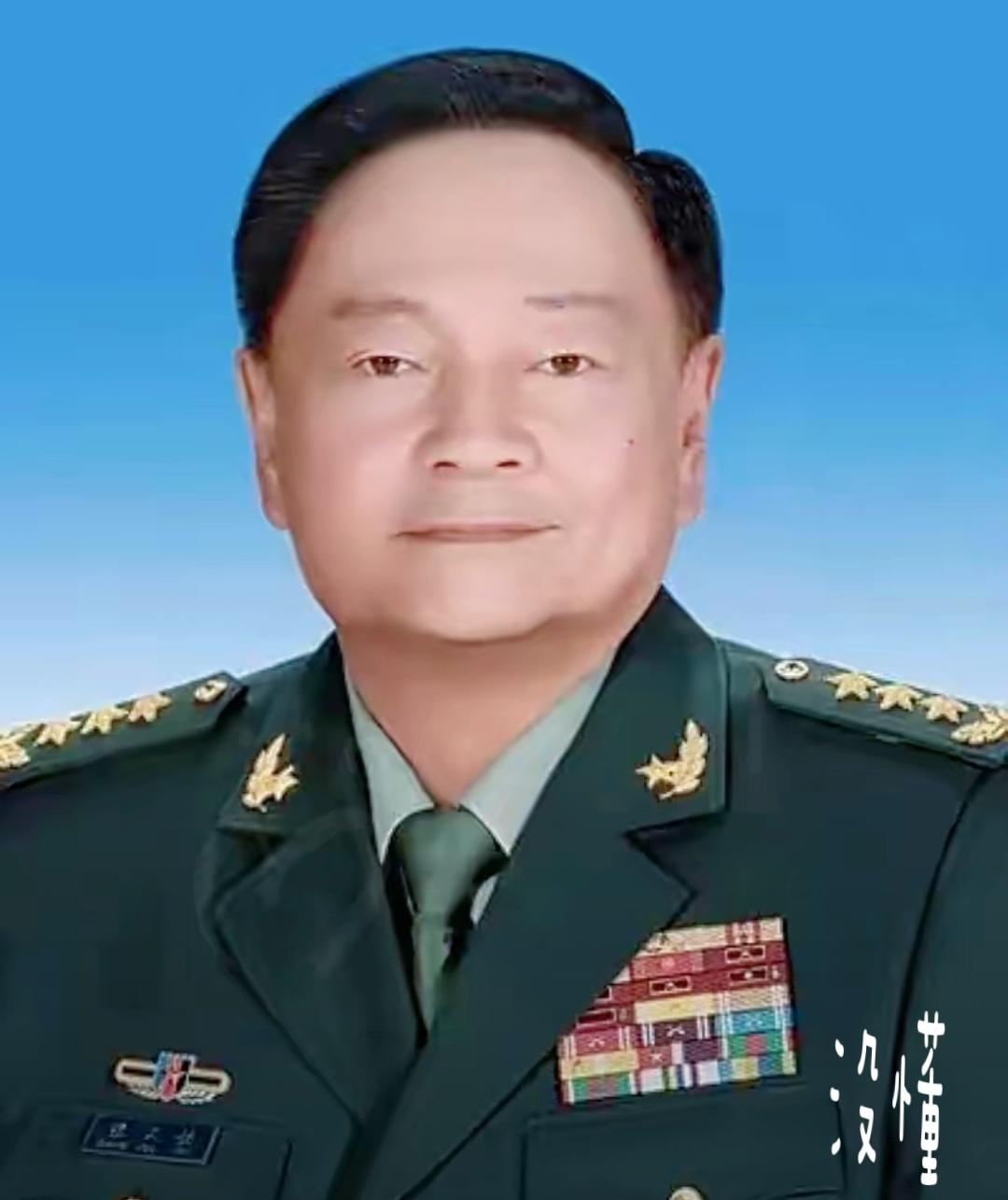 我是真想不通，你说都升到那个级别了，咋还能不知足？

要名有名，要利有利，衣食住