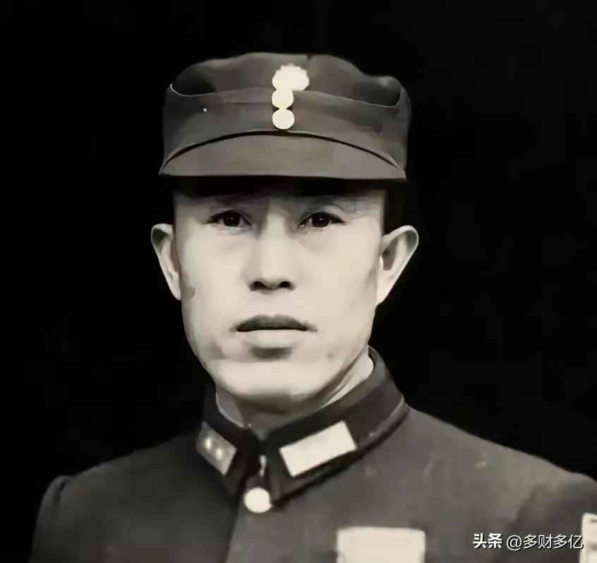 军阀临阵弃城被枪毙，抄家军官进门当场心软，原配夫人的格局太难得
 
1938年韩