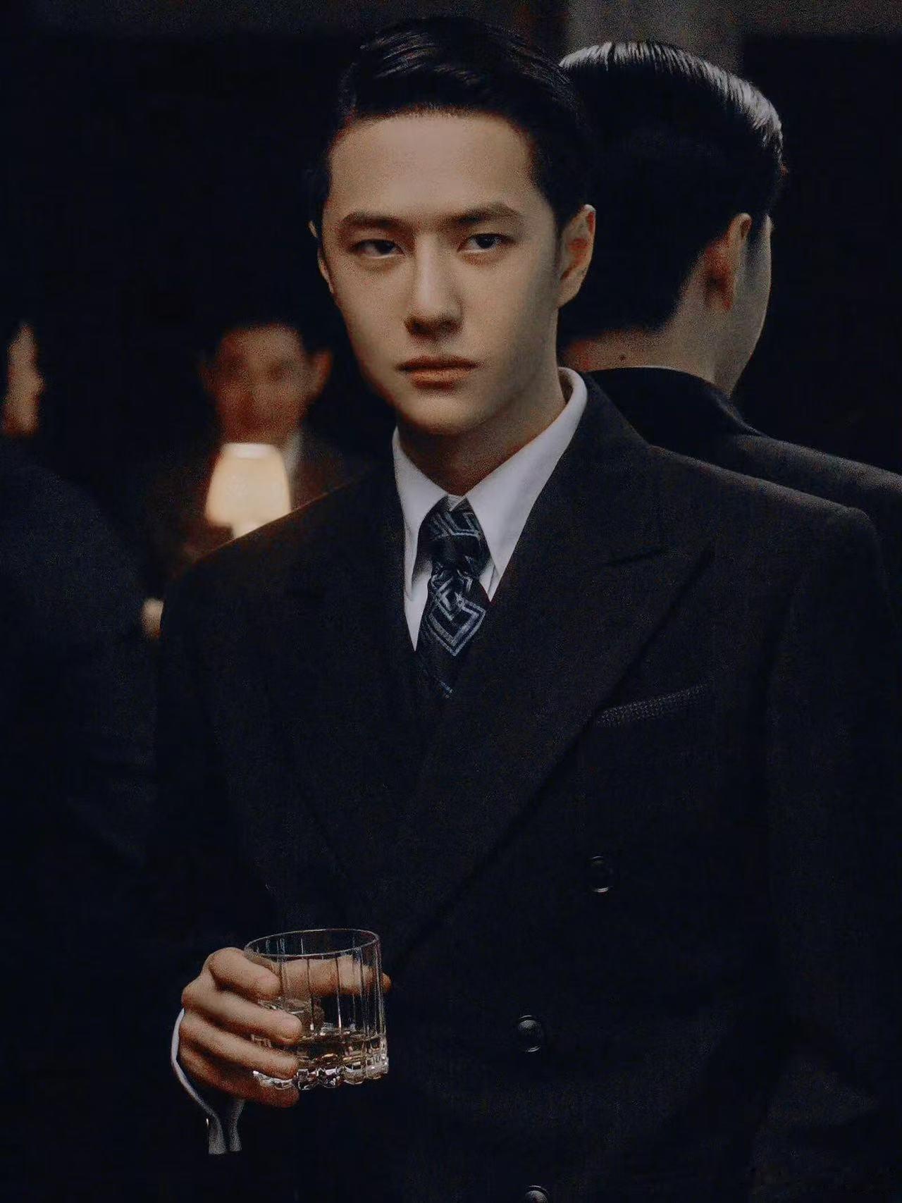 电影无名上映三周年王一博叶先生三周年  电影无名上映三周年，是遇到王一博叶先生第