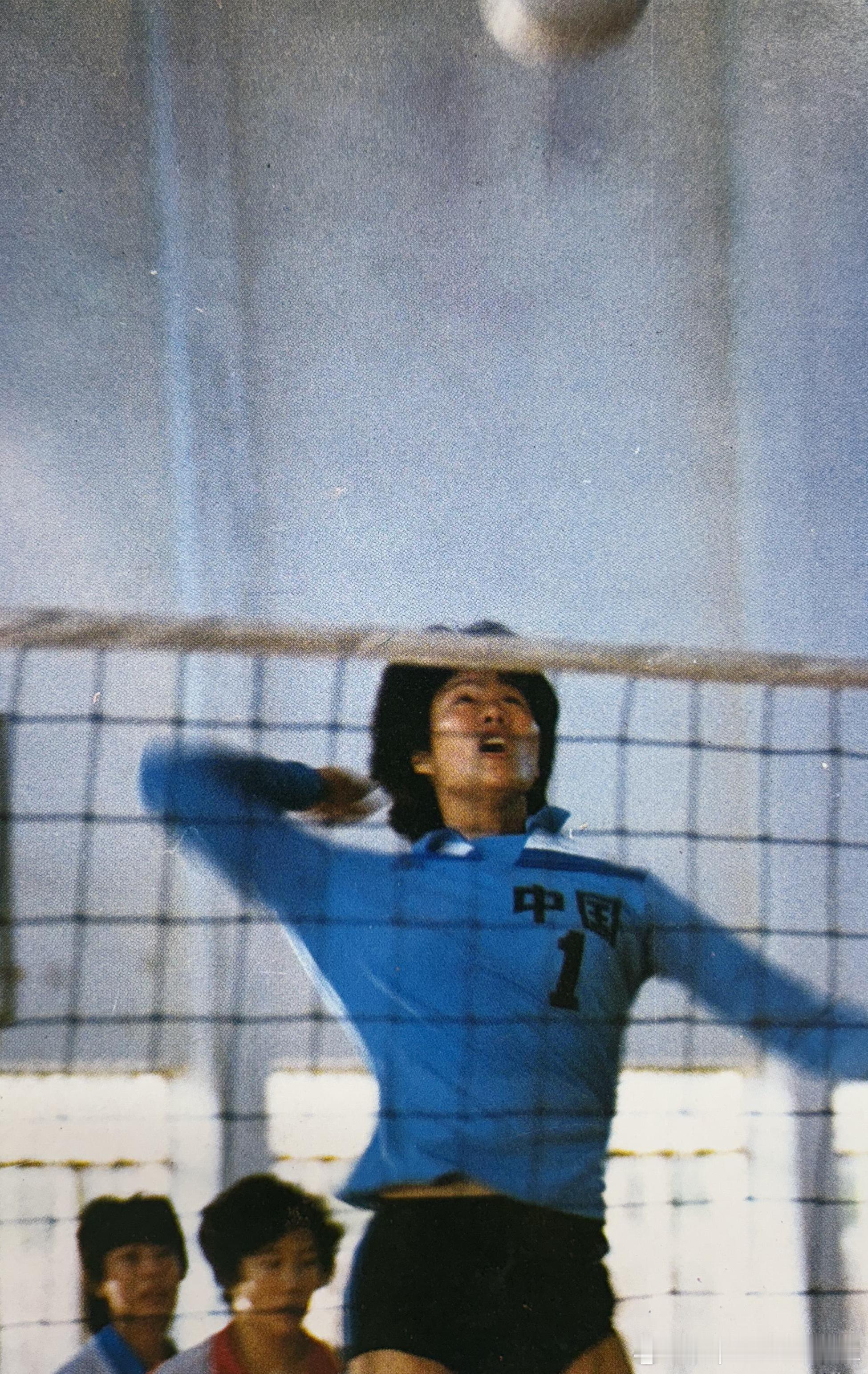 80年代初郎平扣球训练历史影像 ​​​