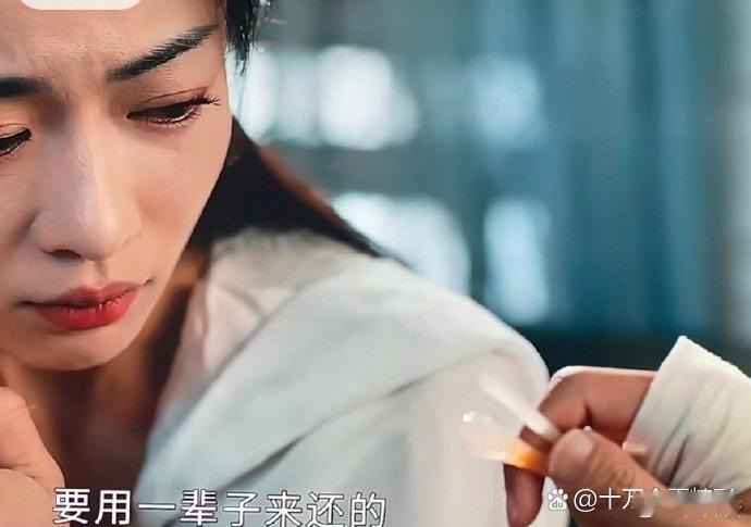 看剧看到这指甲盖笑死了，这指甲跟颜值严重不符合 