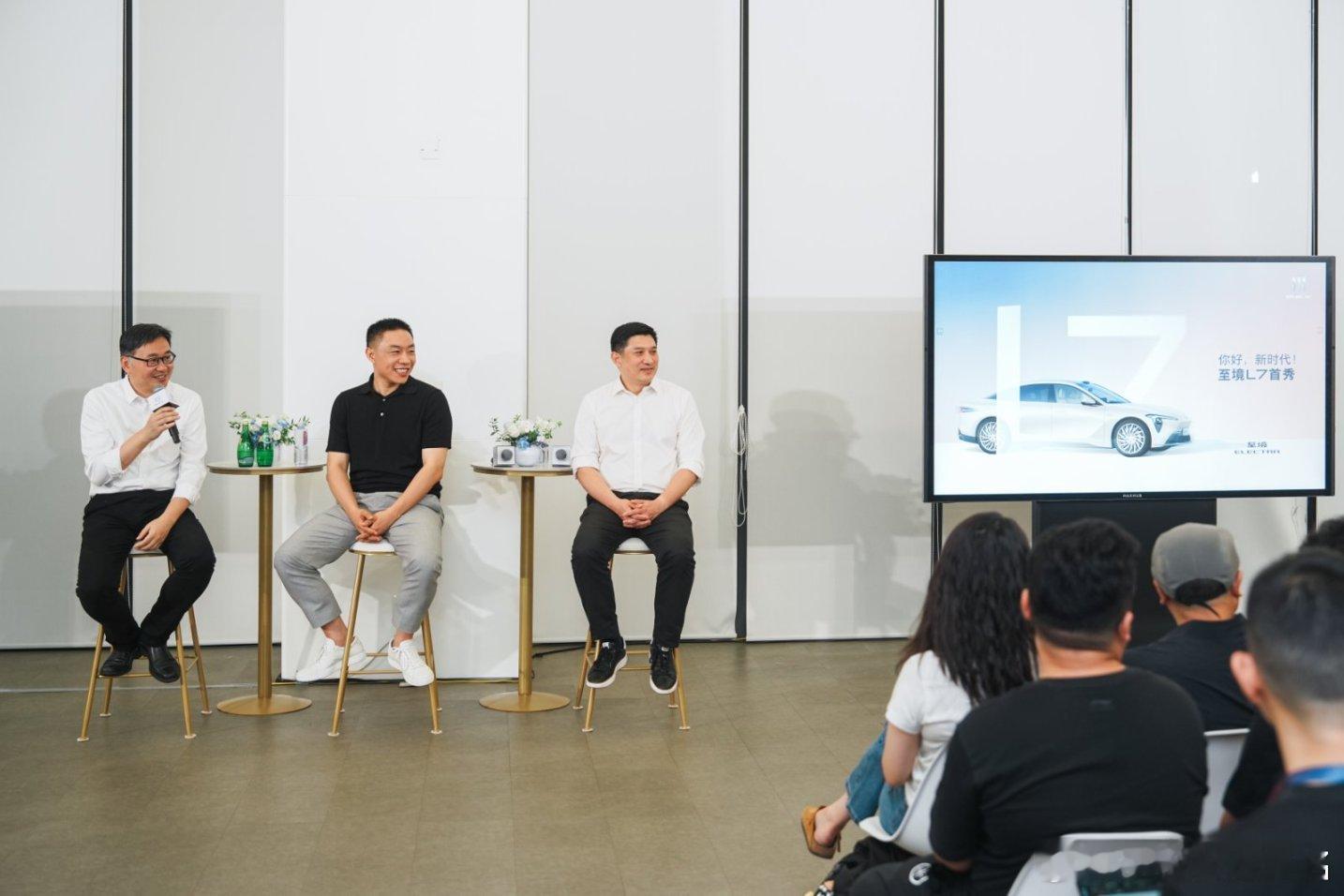 至境L7亮相之后，参加了和上汽通用的几位领导的群访，还是挺有信息量的：01、关于