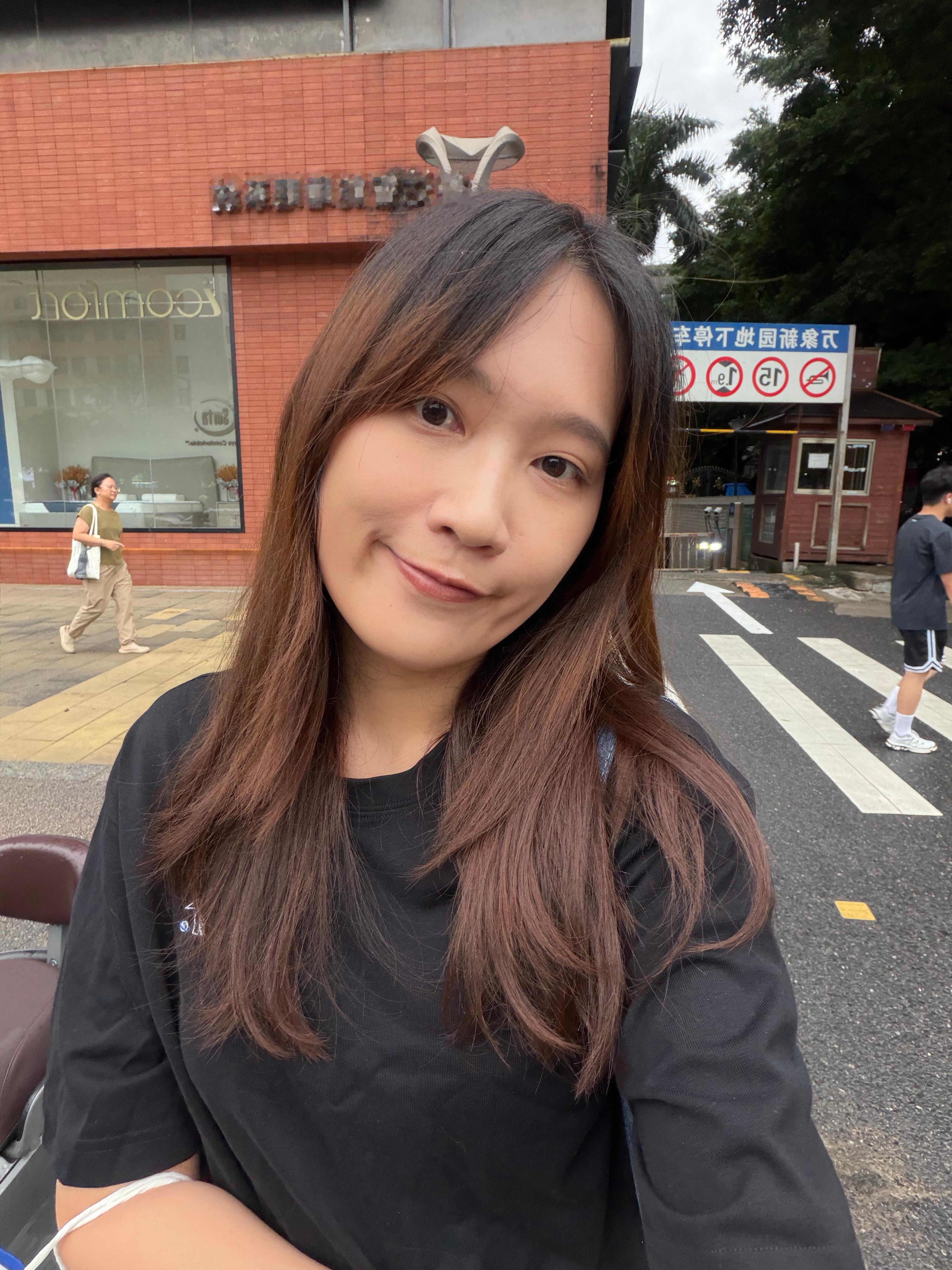 好久没出门，头发都分层 