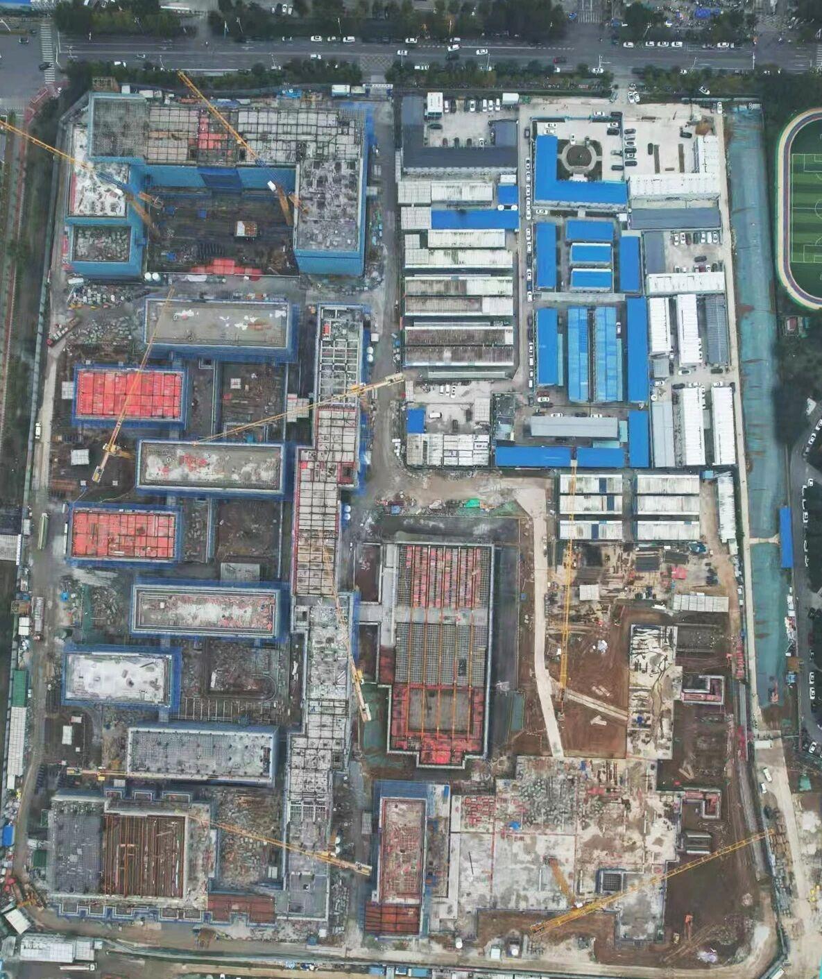 合肥实验高中（暂定名）项目建设迎来关键节点。项目行政楼、教研楼等部分建筑已完成结