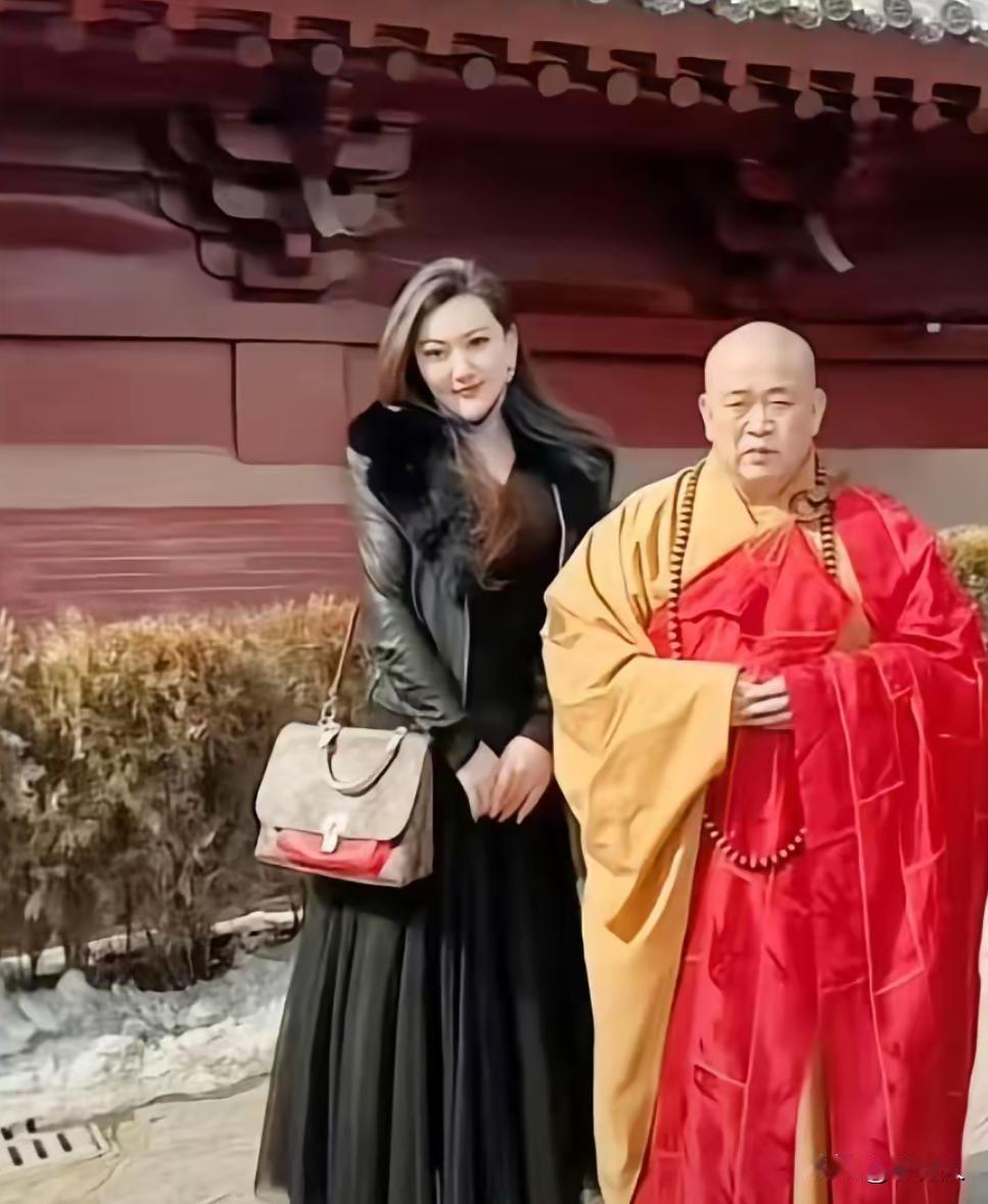 释永信身高至今是个谜，有的说他1米60，有的说他1米74，还有的说他1米80左右