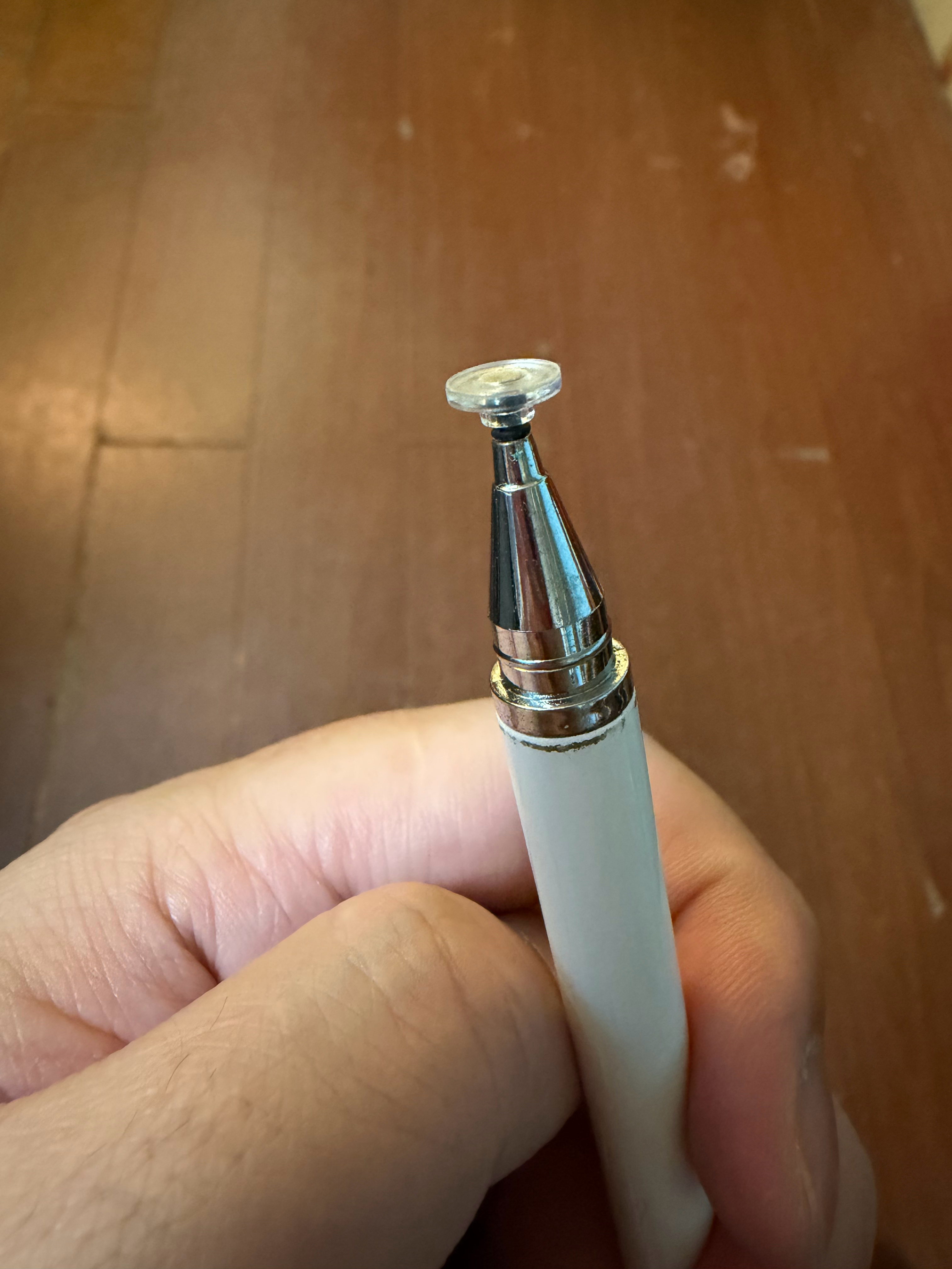 想不到这两块钱一支的电容笔还挺好用的，挺流畅