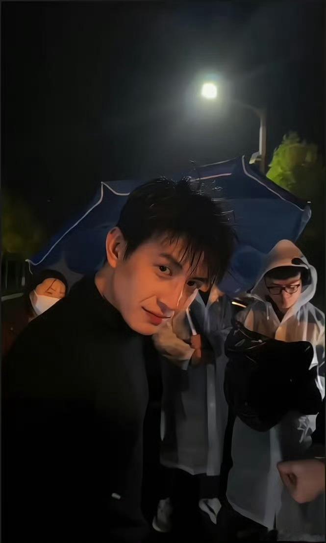 刘萧旭不仅演霸总也是真霸总刘萧旭给男生的520建议 他演的霸总自带“贵气感”，给