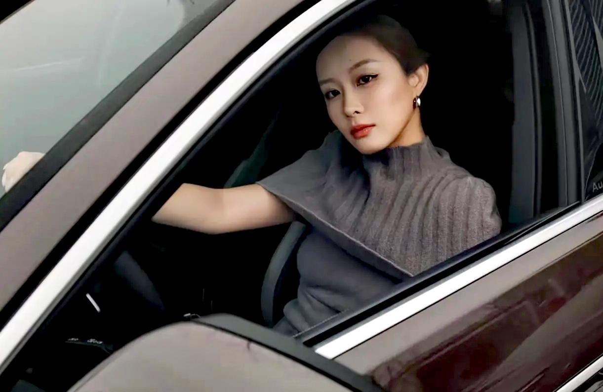 不管你信不信，这就是赤裸裸的现实！
电车30万：使用10年，电费1万，卖1.5万