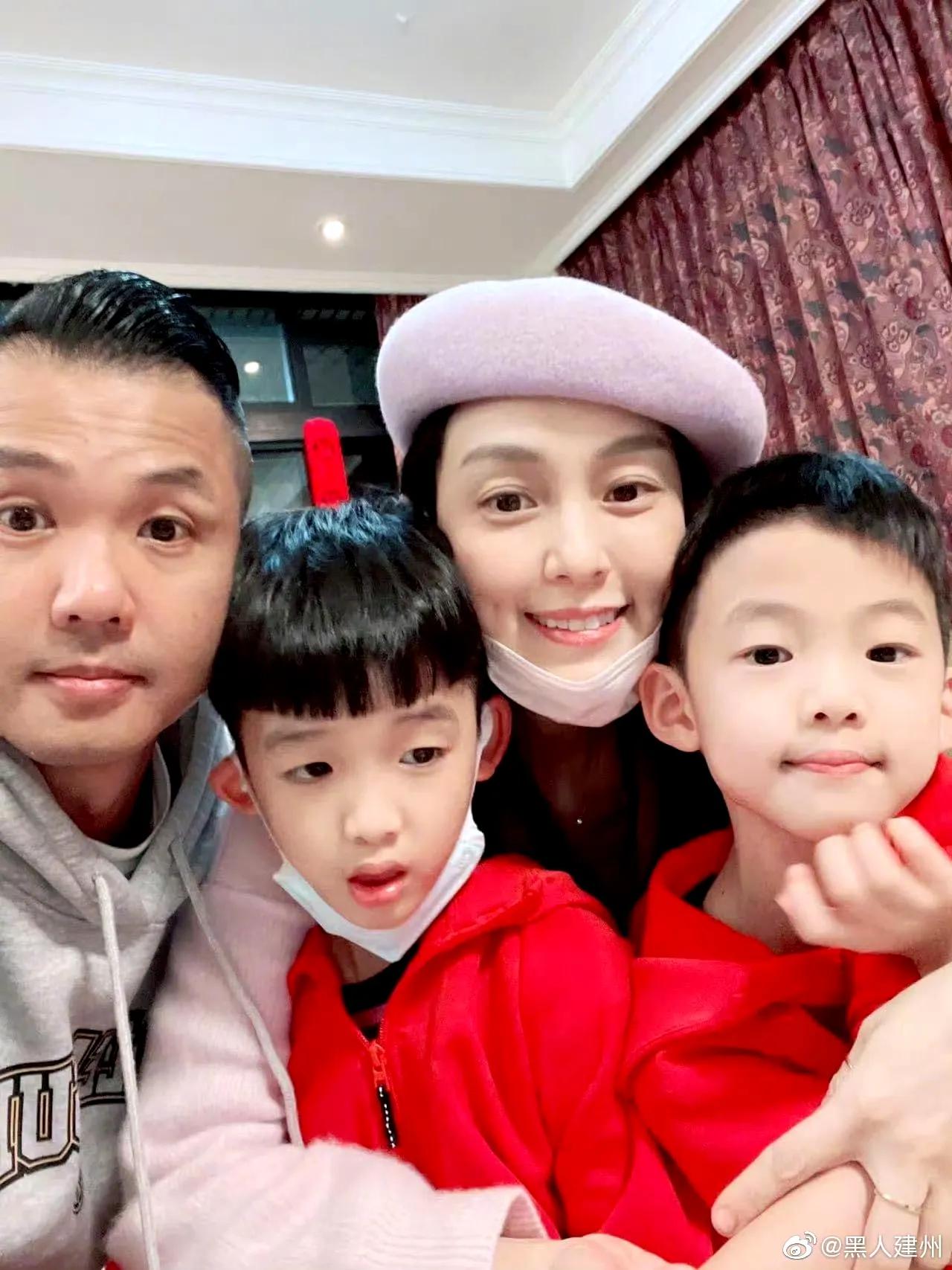 小S说的好听，那她怎么不让自己三个女儿去陈建州家玩“益智游戏”？

陈建州还是小