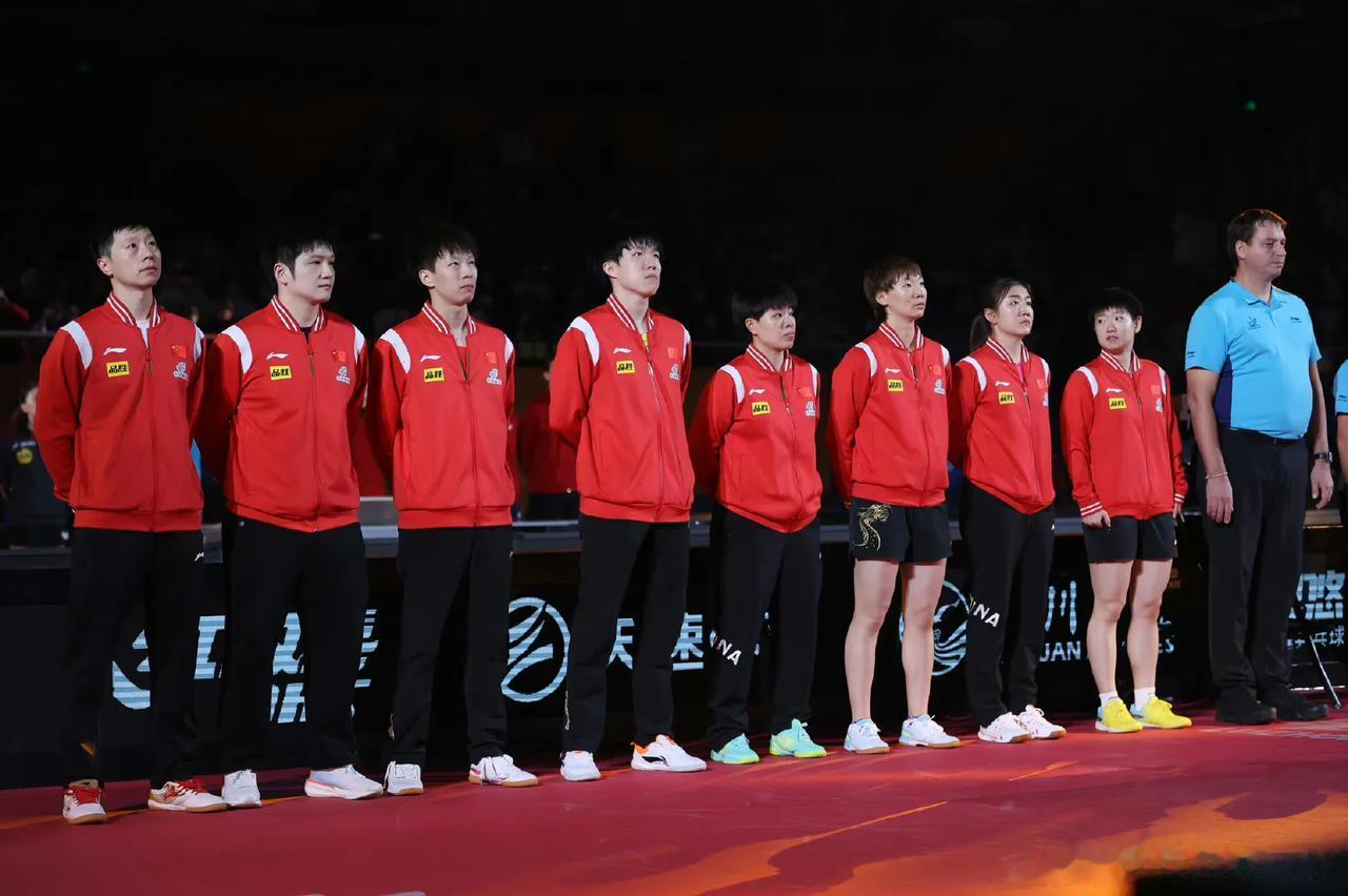 2023年成都混合团体世界杯第一阶段循环赛国乒集体亮相，首场对阵瑞典🇸🇪，林