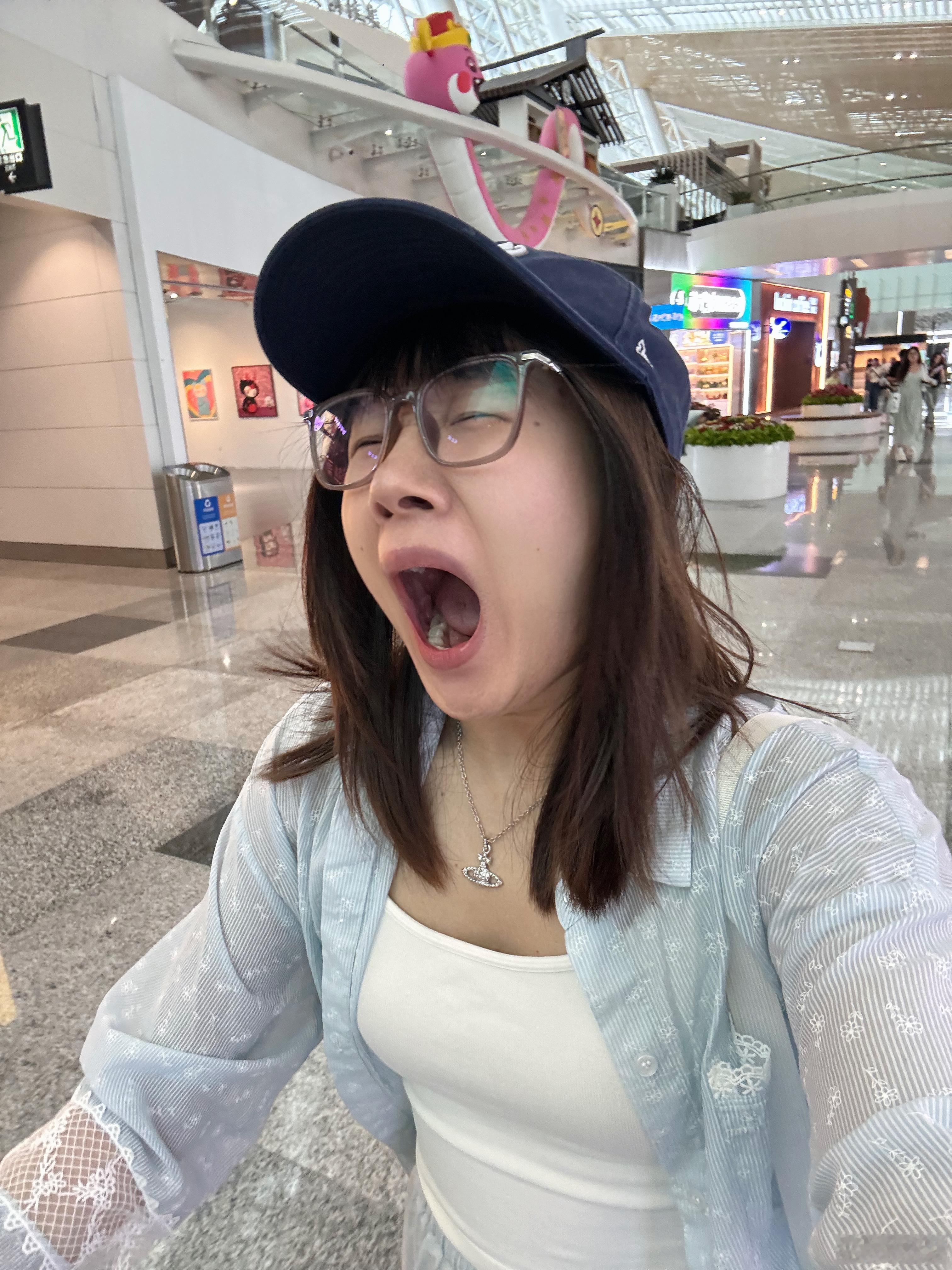 早上好啊朋友们，美好的一天从出差开始[泪奔] ​​​