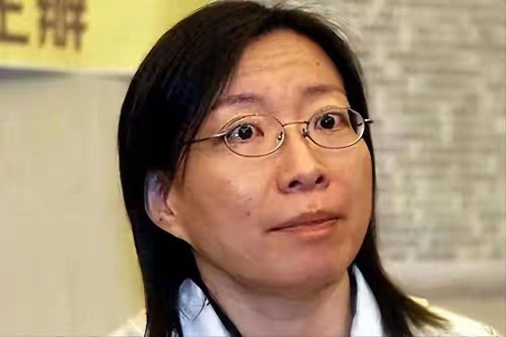 “台湾永远不可能回归中国”！她刚说完没两天，就意外被吊臂砸死

在台湾，有位名叫