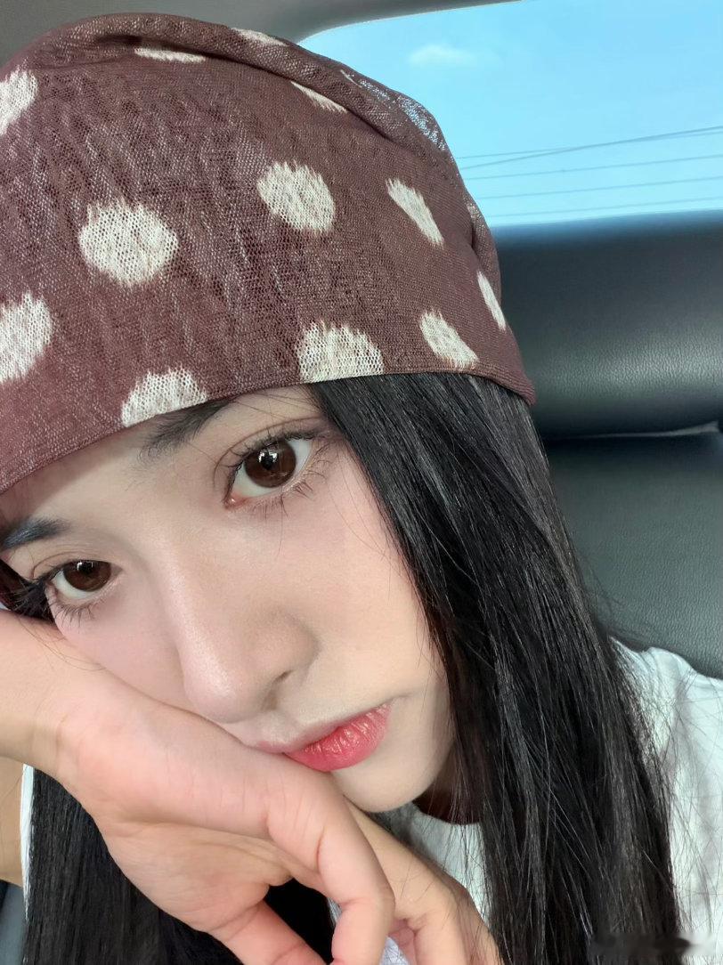 沈月的记性belike 这个记性简直是演我哈哈哈哈！被问到如果给奇遇号的Wi-F