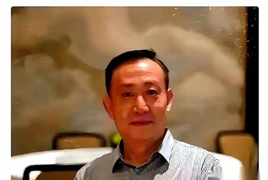 刷到卢麒元一个视频，话不多，直接给我干沉默了。

他说，有人想把水电、网络这些民