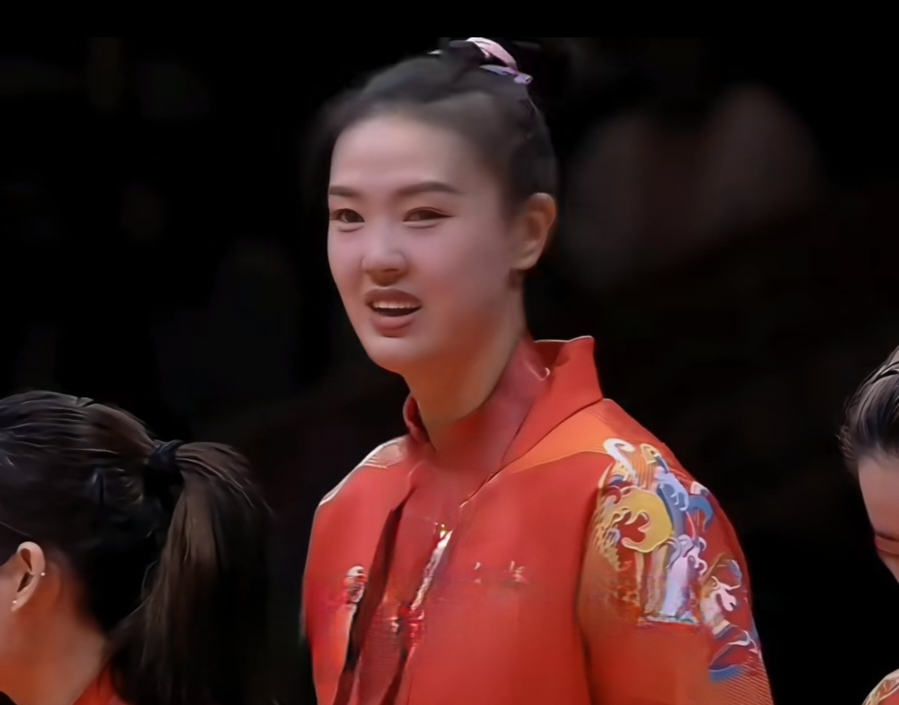 全世界最美的张常宁 新赛季的排超联赛，常宁宝宝将以教练兼队员的身份参加，虽然有可