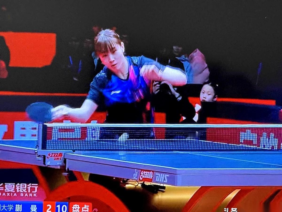 我跟你讲，今晚这球，看得我心都要跳出来了。
第四局，7比1领先。
大比分还2比1