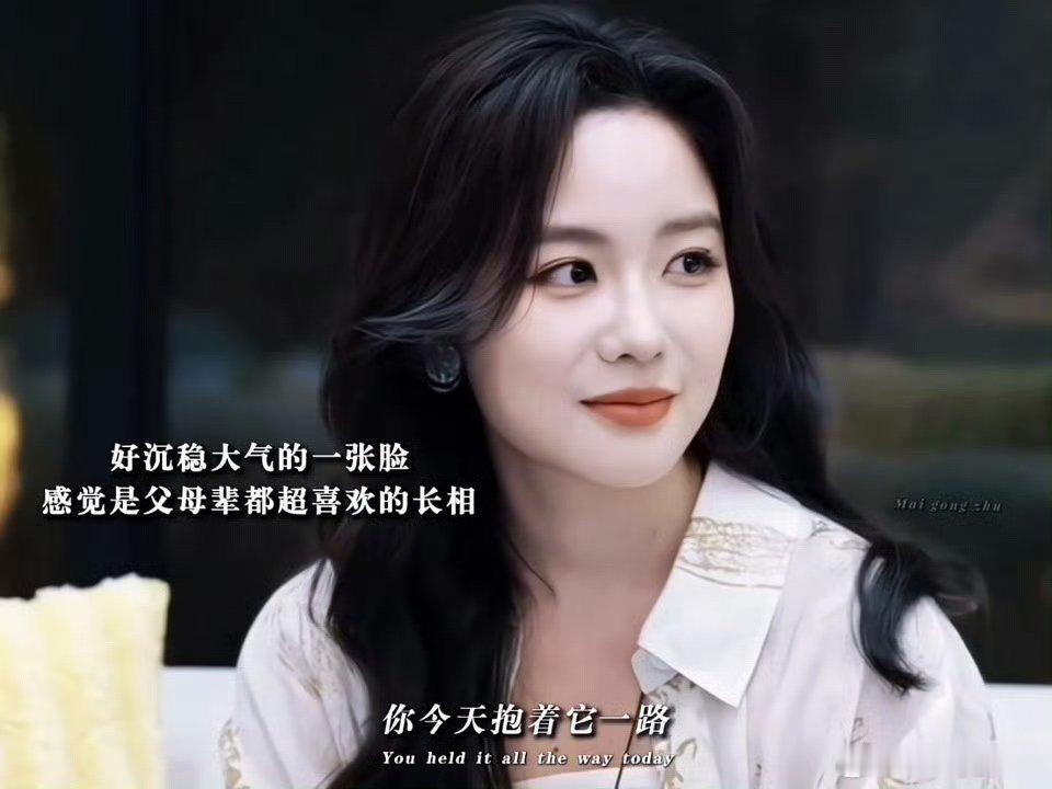 你们两个怎么张嘴说中文 不是，你们俩颜值和氛围感也太韩剧了吧？初次见面那条狗都比