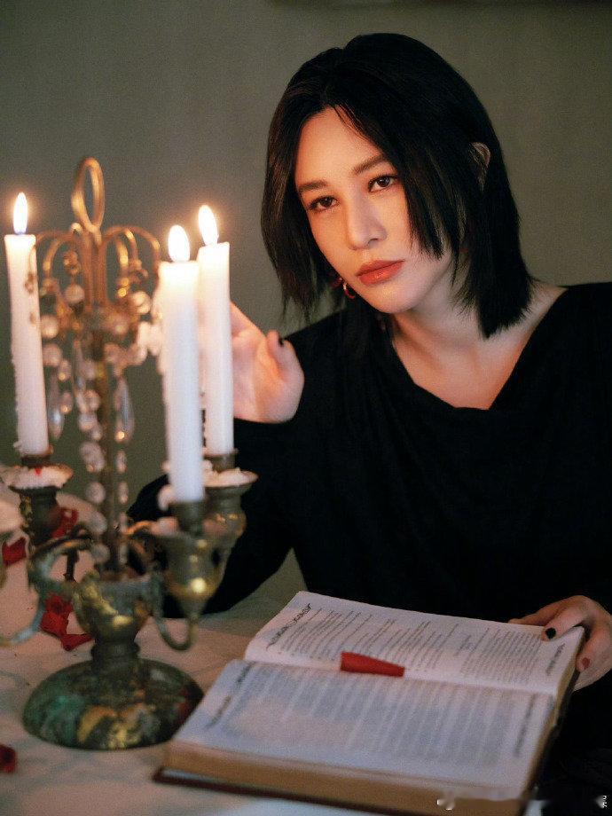 尚雯婕骨折永久性损伤笑着自嘲的背后都是不容易，希望节目组好好保护她合伙人