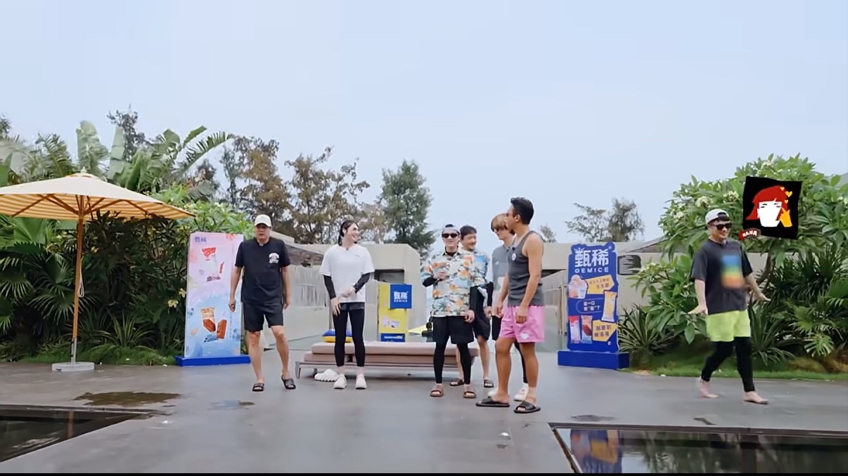 陈赫比张雨霏想象中轻张雨霏轻松背起陈赫 名场面打卡✨，张雨霏发力十分轻松，完全没