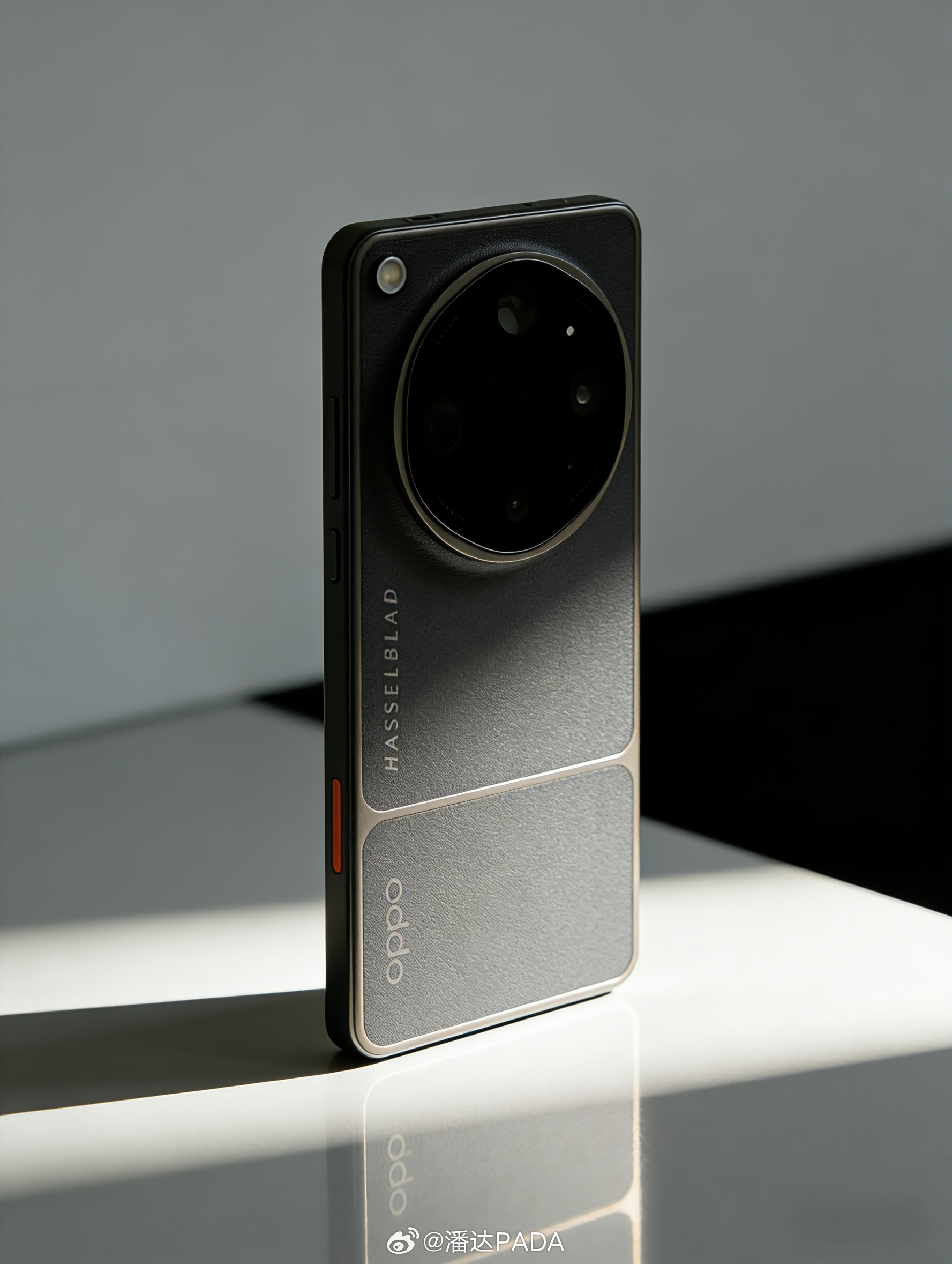 OPPO Find X9 Ultra真机被爆了，看着相当的哈苏啊高端质感，拼接设