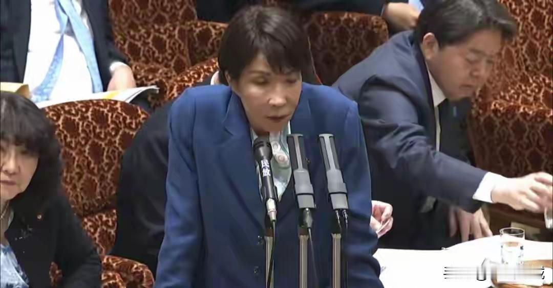 一国首相在国会答辩中，用“要见特朗普”当理由回避外交原则质问——把外交会见凌驾于