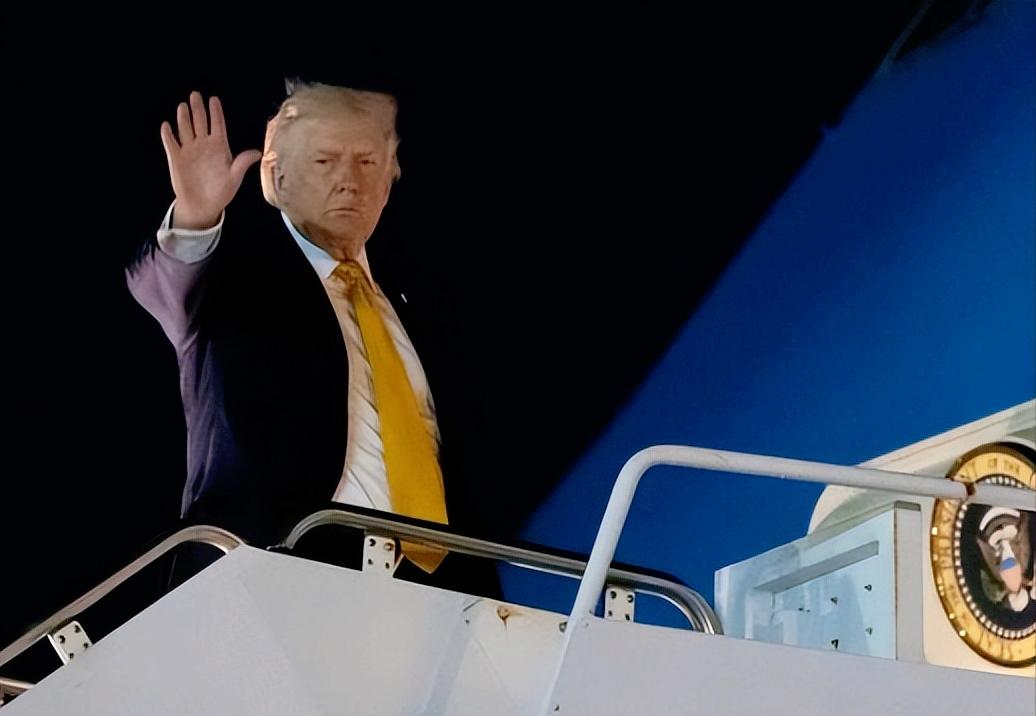 美媒大爆料！特朗普重返白宫一年炸了626次，比拜登四年还多，就说这次对委内瑞拉动