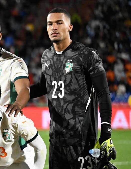 拉丰非洲杯首秀 代表科特迪瓦

非洲杯小组赛第三轮，阿尔邦·拉丰作为科特迪瓦首发