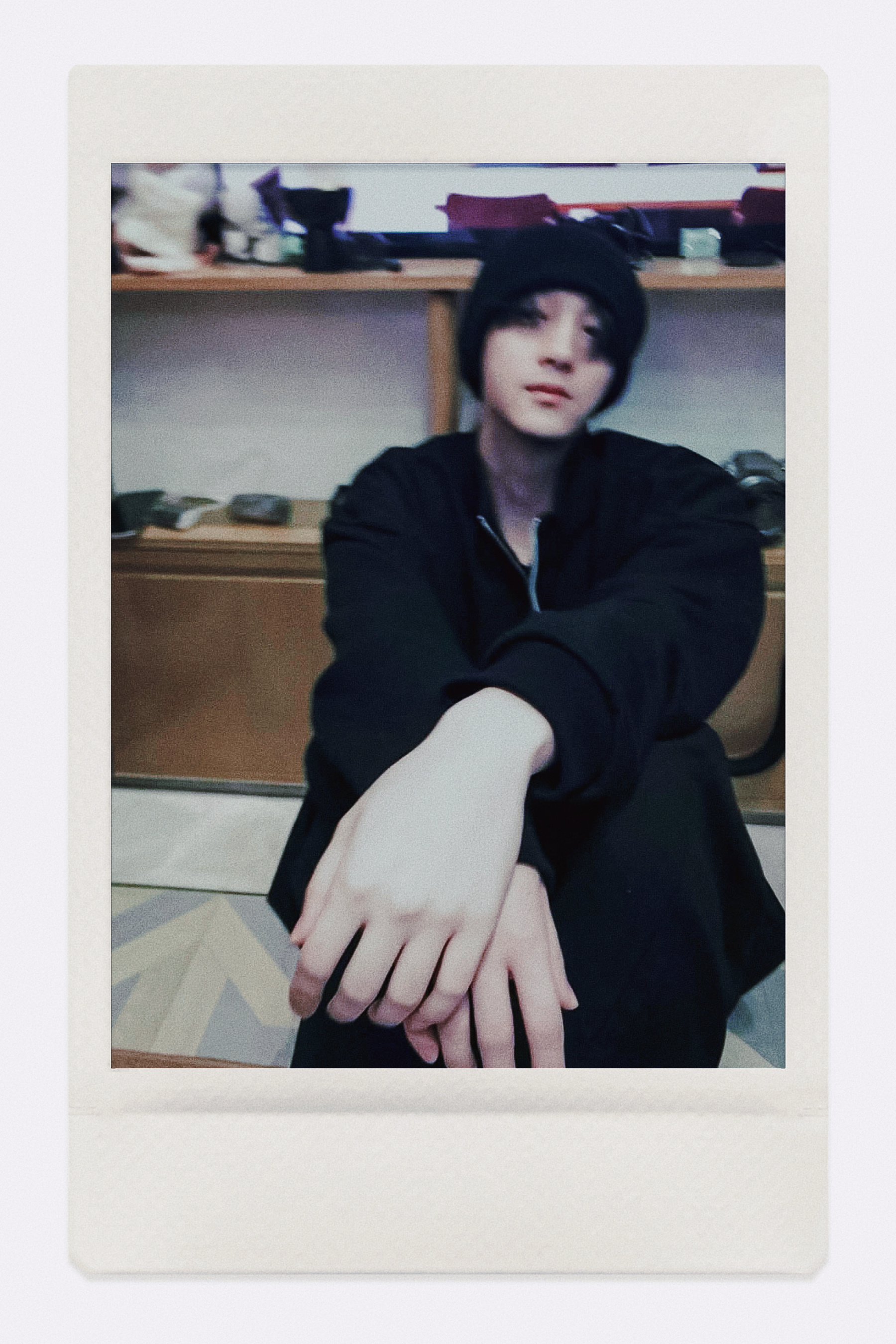 来自男友寄来的拍立得 🖤田栩宁