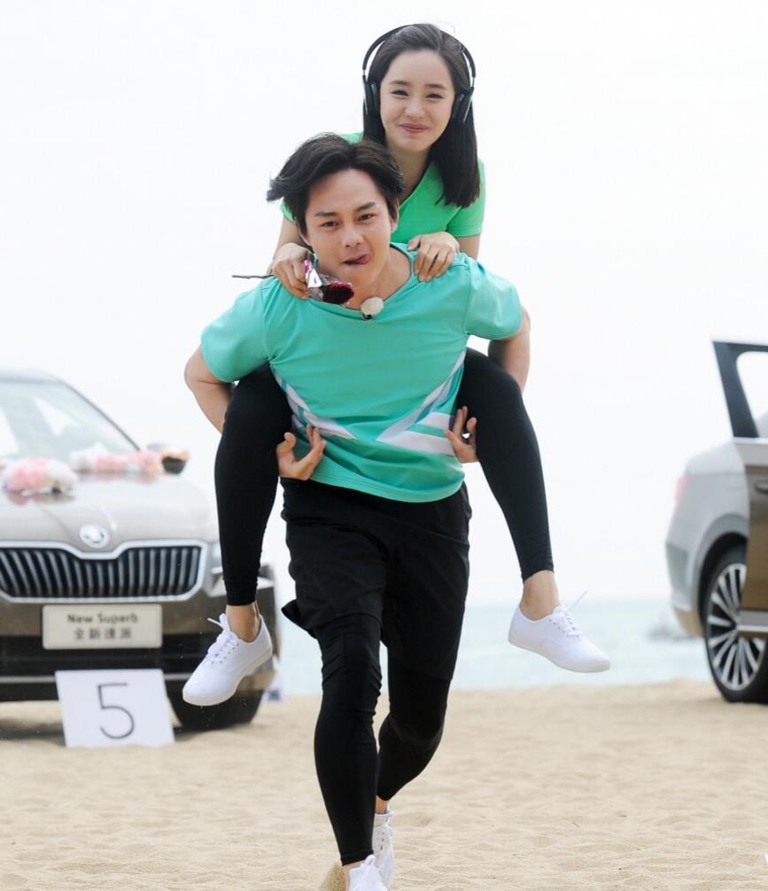 尹正徐志胜王智在青海感受人与自然尹正徐志胜王智聚焦青海生态奔赴青海解锁人与自然的